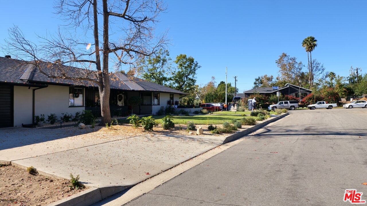 Altadena, California, 91001, United States, ,Land,For Sale,2003101