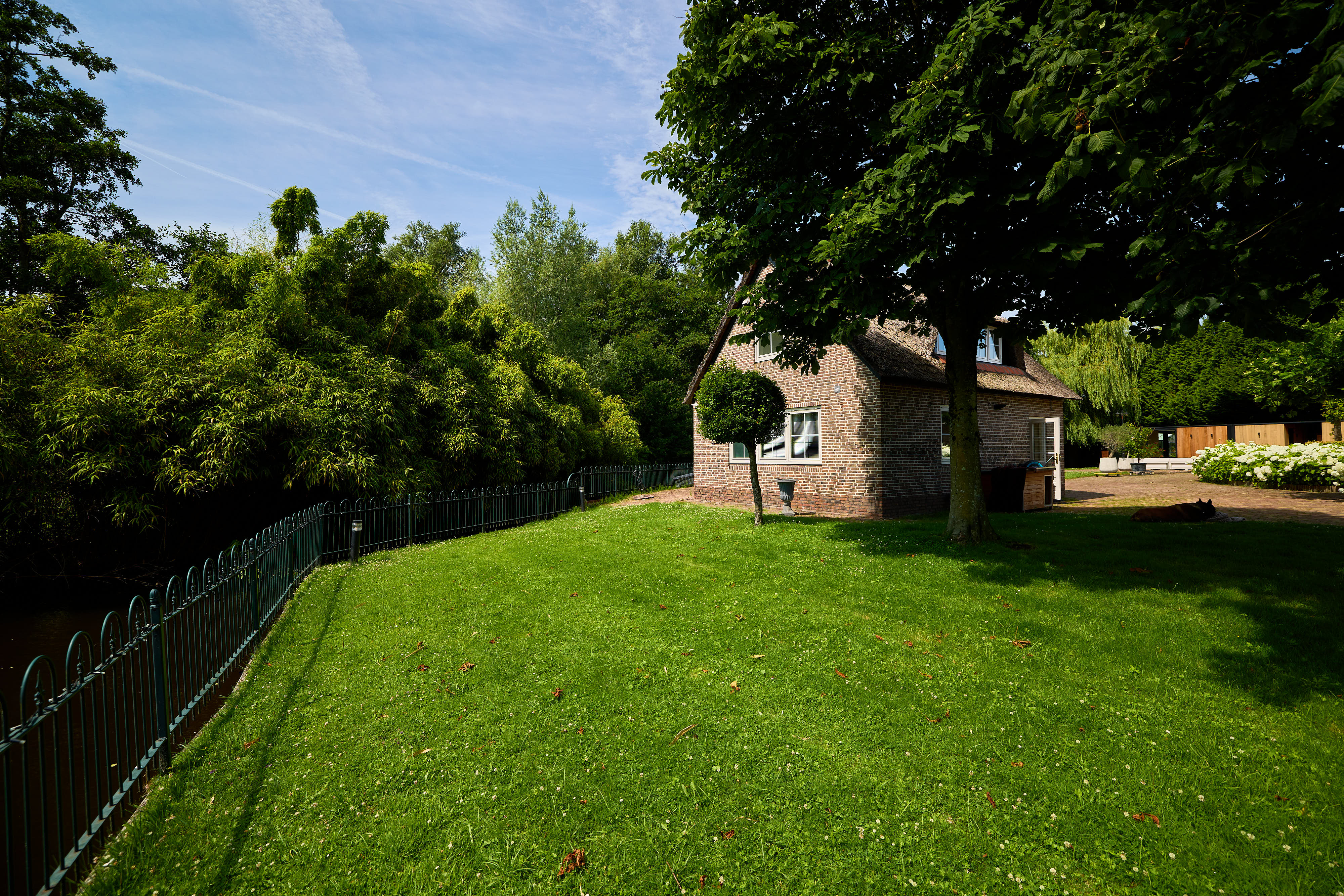  Detached villa on the Vinkeveense Plassen, approx. 785 sq. m. of living space. - 物件實景