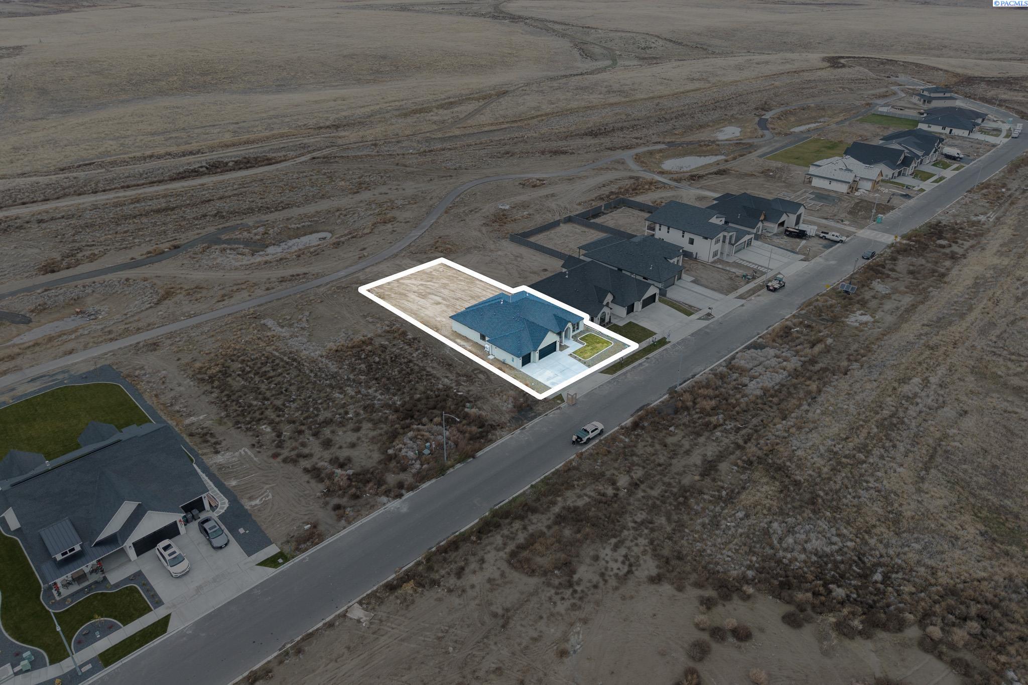 Richland, Washington, 99352, United States, 4 Bedrooms Bedrooms, ,2 BathroomsBathrooms,Residential,For Sale,2000118