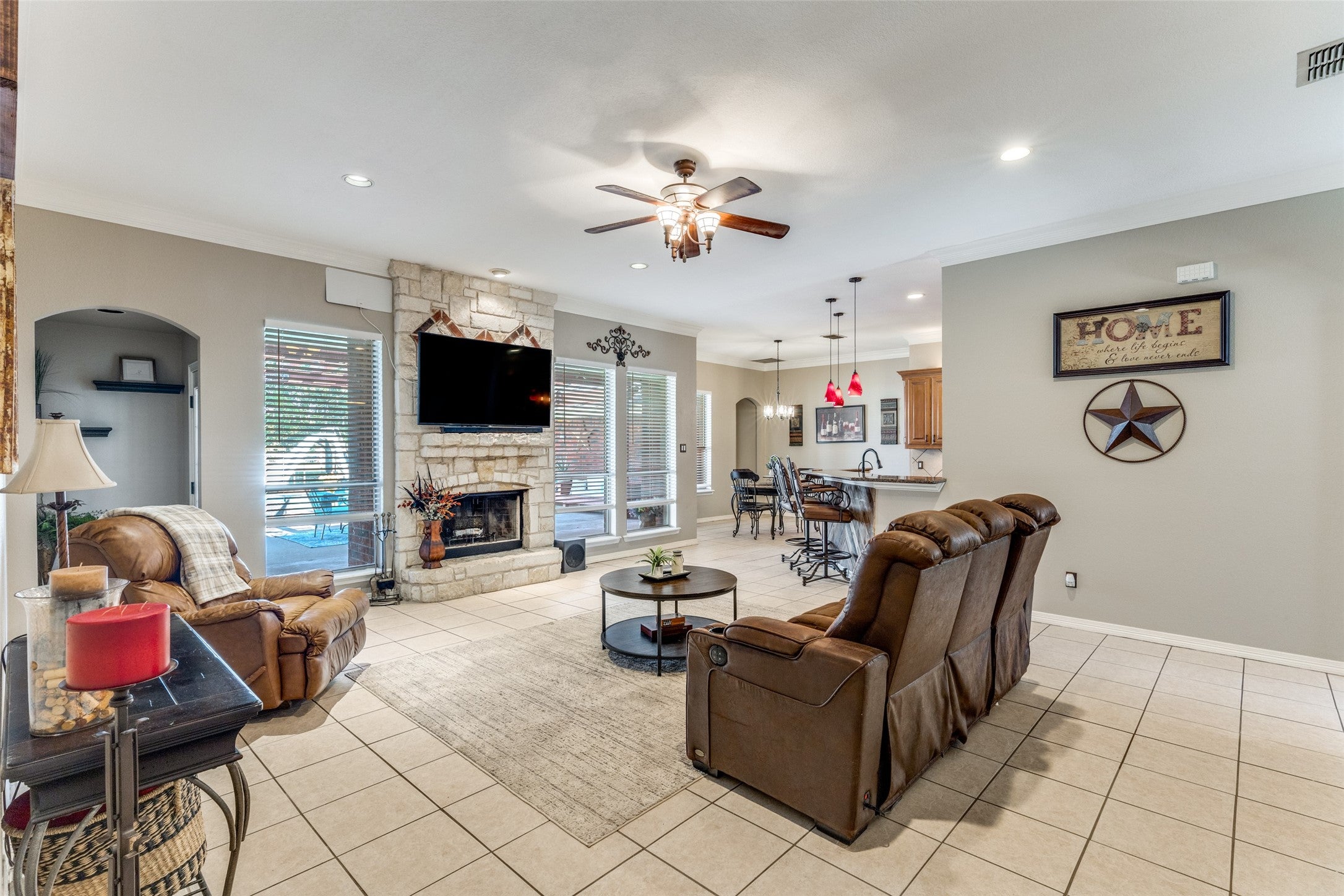 Haslet, Texas, 76052, United States, 4 Bedrooms Bedrooms, ,3 BathroomsBathrooms,Residential,For Sale,1975135