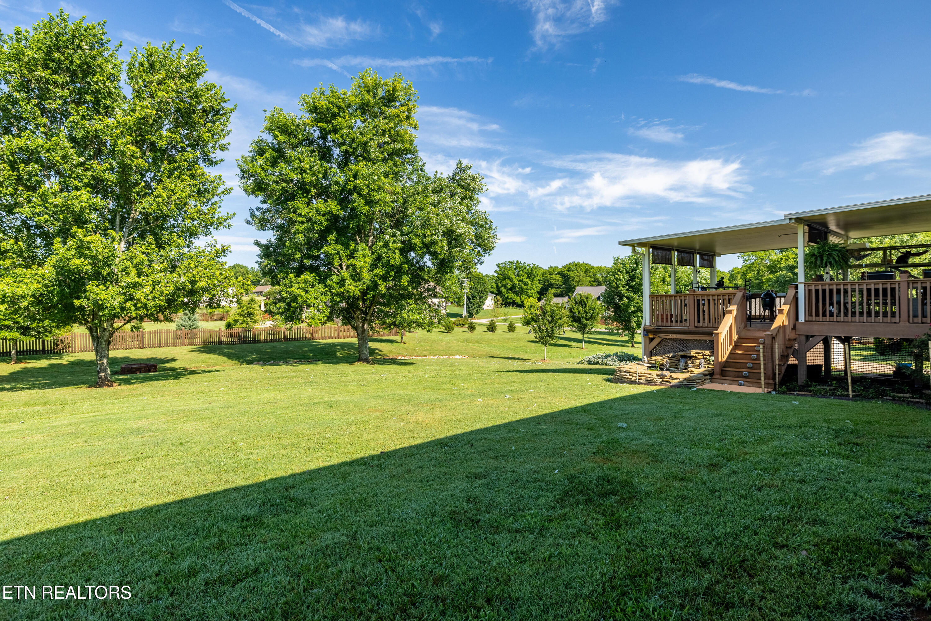 Walland, Tennessee, 37886, United States, 3 Bedrooms Bedrooms, ,2 BathroomsBathrooms,Residential,For Sale,1930662