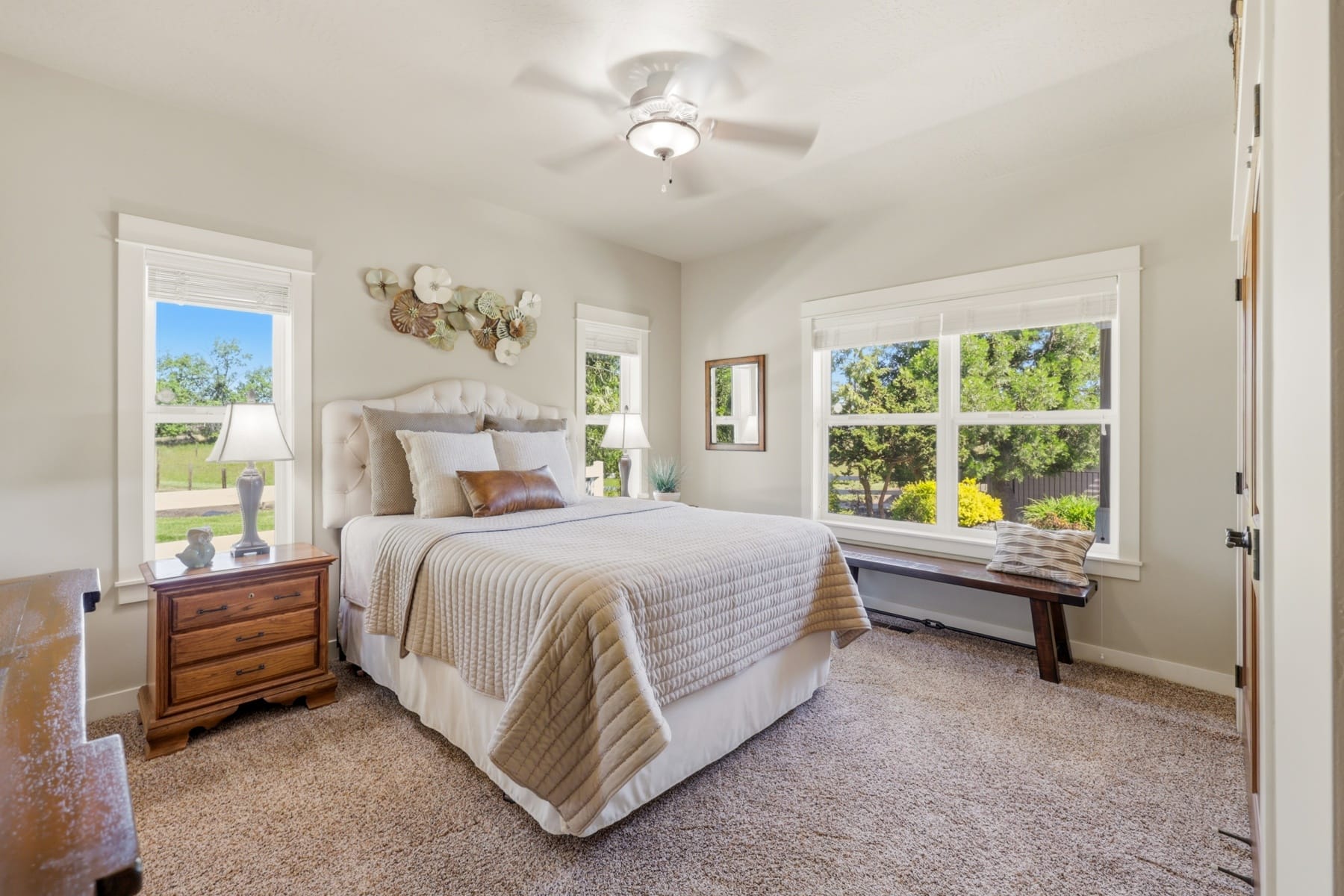  163 Hidden Valley Drive Eagle Point, OR 97524 - 物件實景