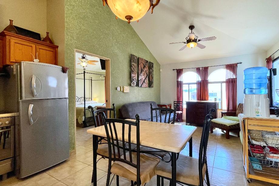 Guaymas, Sonora, 85506, Mexico, 4 Bedrooms Bedrooms, ,3 BathroomsBathrooms,Residential,For Sale,1916977