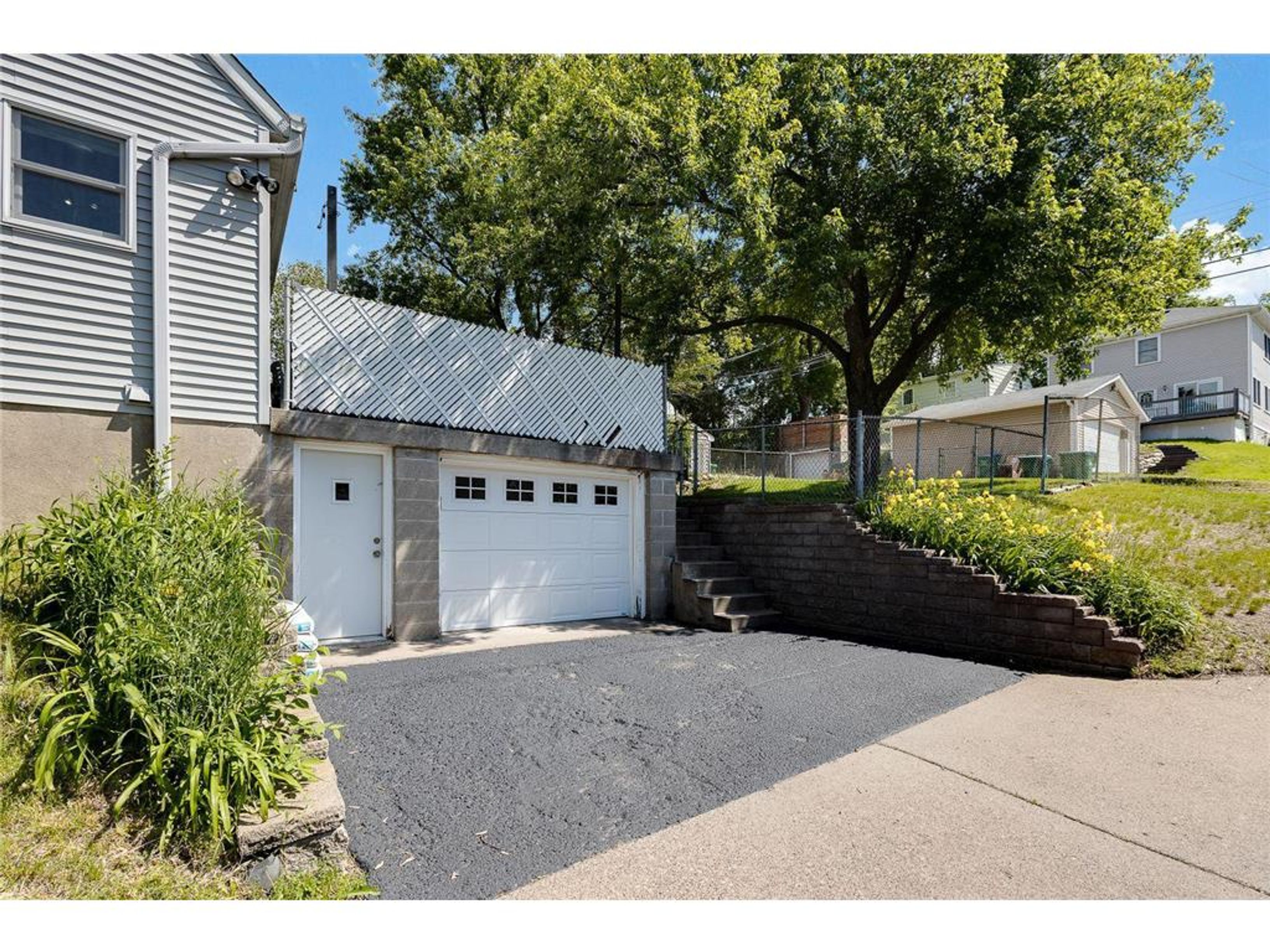  Bright St. Louis Park Home Near West End - 物件實景