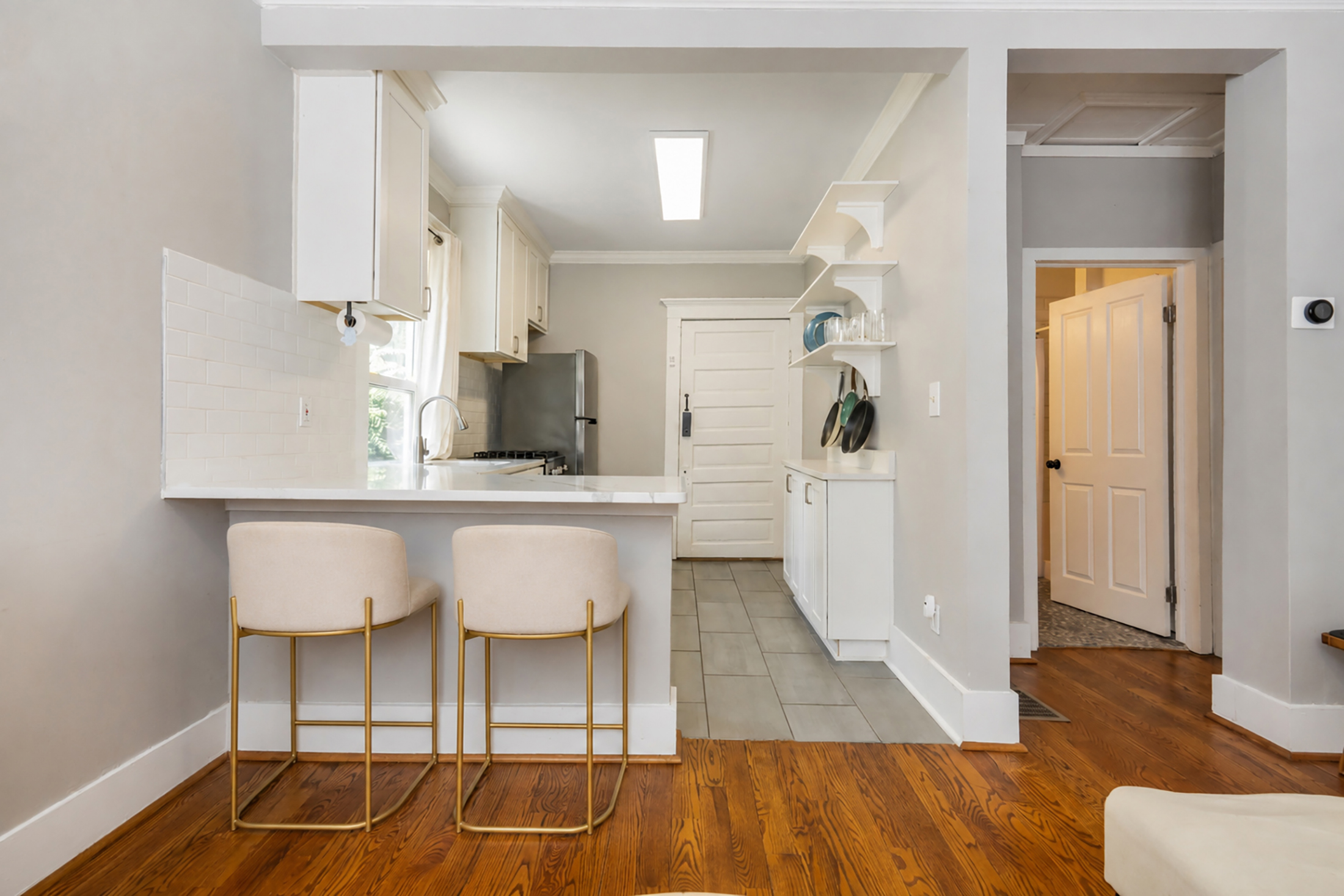  Beautifully Renovated Bungalow Located in Berkeley Park - 物件實景