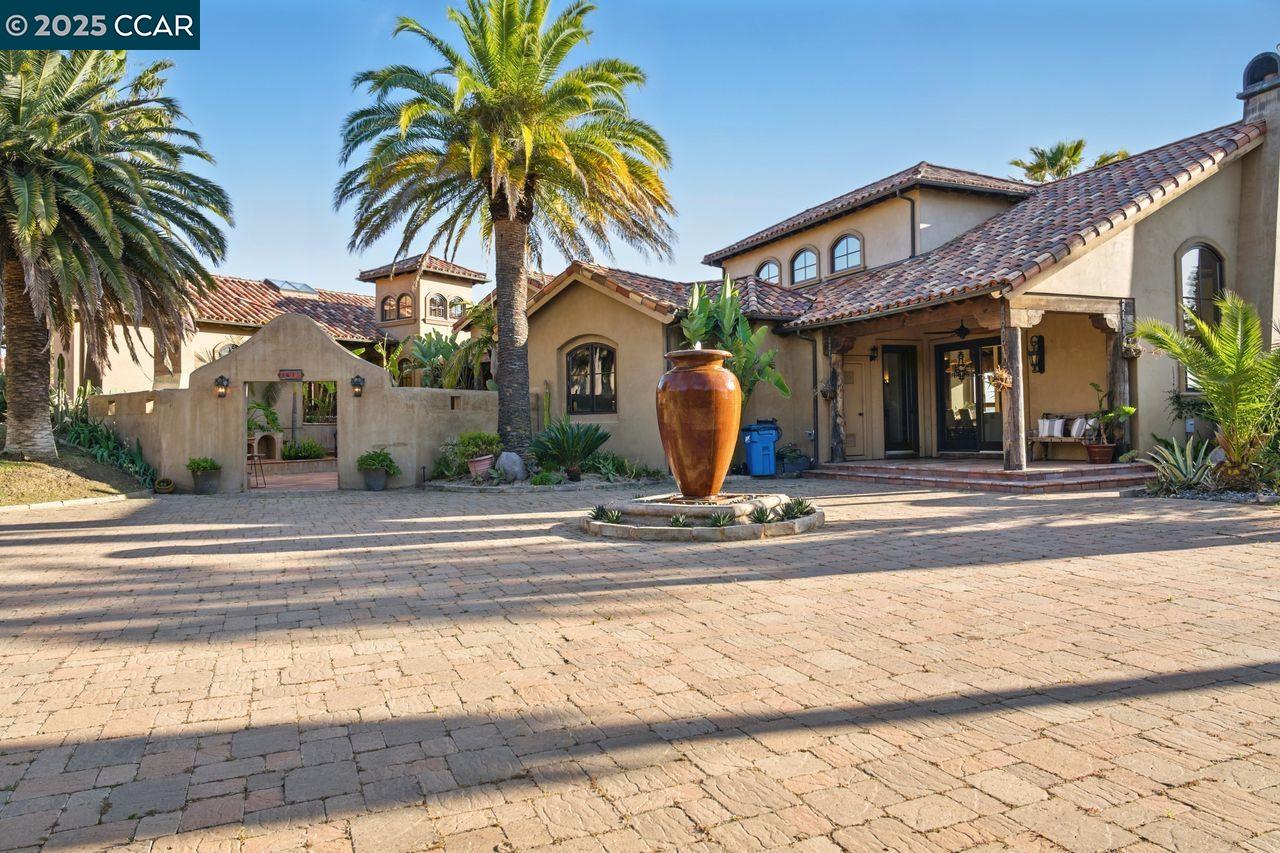 Danville, California, 94506, United States, 4 Bedrooms Bedrooms, ,4 BathroomsBathrooms,Residential,For Sale,1940508
