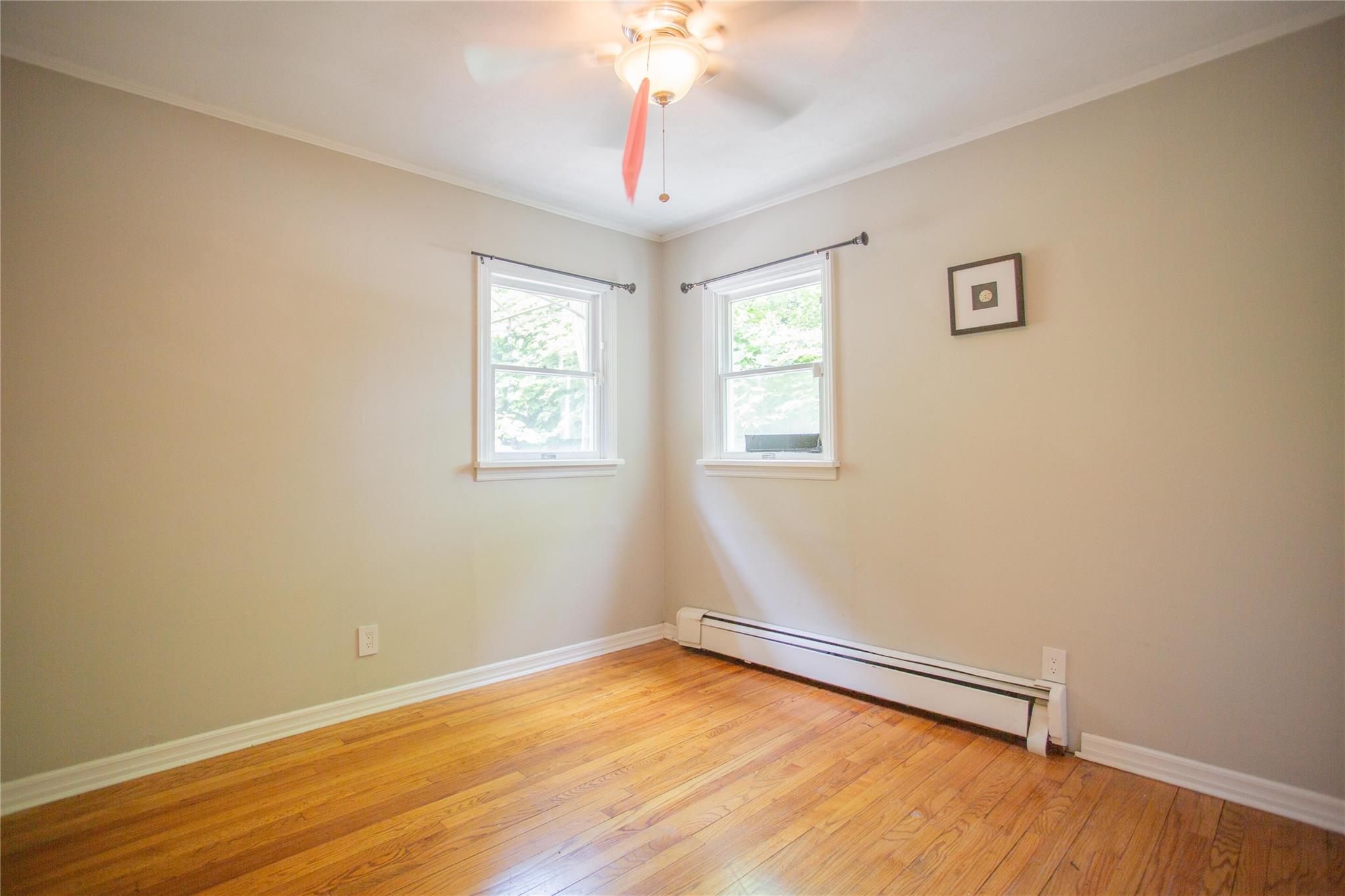 Huntington, New York, 11743, United States, 2 Bedrooms Bedrooms, ,2 BathroomsBathrooms,Residential,For Sale,1847345