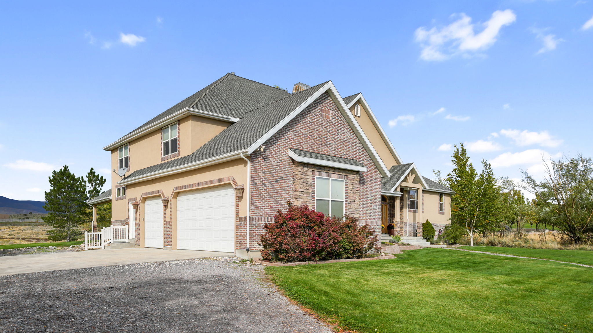 Eagle Mountain, Utah, 84005, United States, 6 Bedrooms Bedrooms, ,5 BathroomsBathrooms,Residential,For Sale,1990791