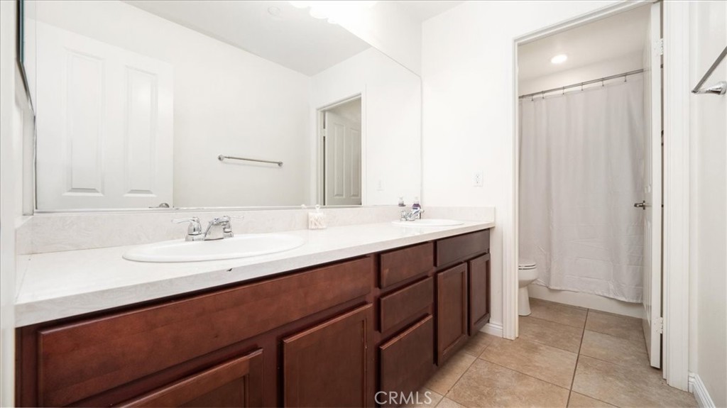 San Bernardino, California, 92407, United States, 6 Bedrooms Bedrooms, ,4 BathroomsBathrooms,Residential,For Sale,2031957