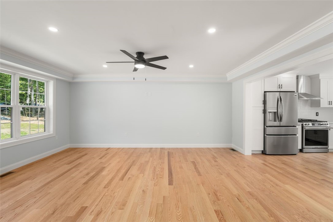 Cumberland, Rhode Island, 02864, United States, 3 Bedrooms Bedrooms, ,3 BathroomsBathrooms,Residential,For Sale,1991986