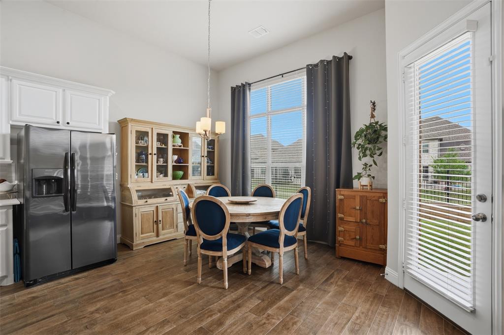 Rockwall, Texas, 75087, United States, 5 Bedrooms Bedrooms, ,4 BathroomsBathrooms,Residential,For Sale,2034382