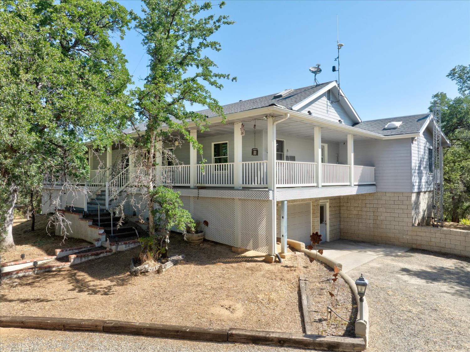 North Fork, California, 93643, United States, 4 Bedrooms Bedrooms, ,3 BathroomsBathrooms,Residential,For Sale,1974924