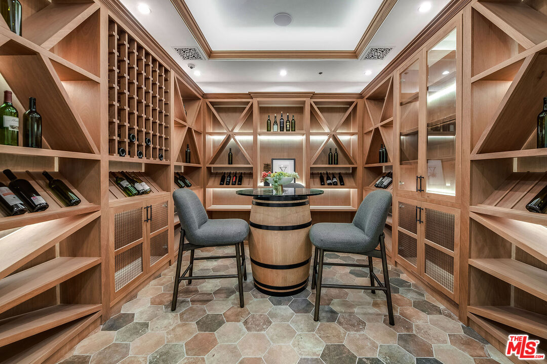 Beverly Hills, California, 90210, United States, 6 Bedrooms Bedrooms, ,12 BathroomsBathrooms,Residential,For Sale,1865227