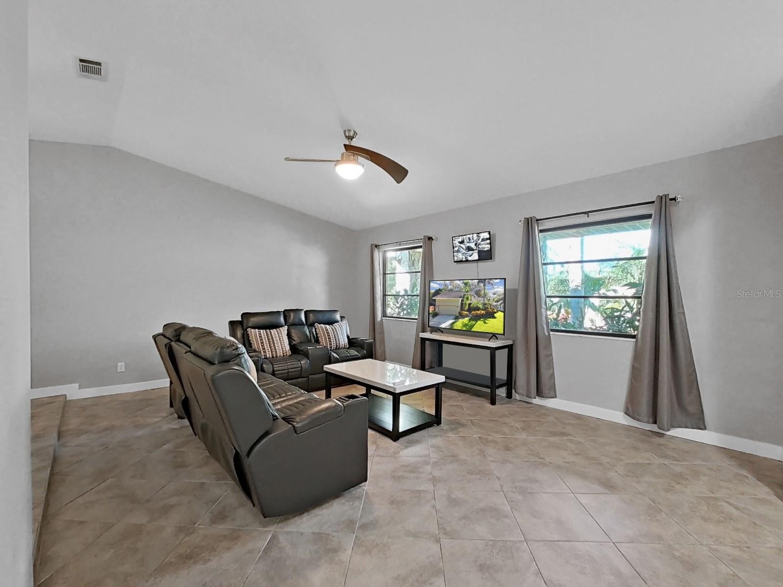 PALM HARBOR, Florida, 34683, United States, 5 Bedrooms Bedrooms, ,2 BathroomsBathrooms,Residential,For Sale,1982999