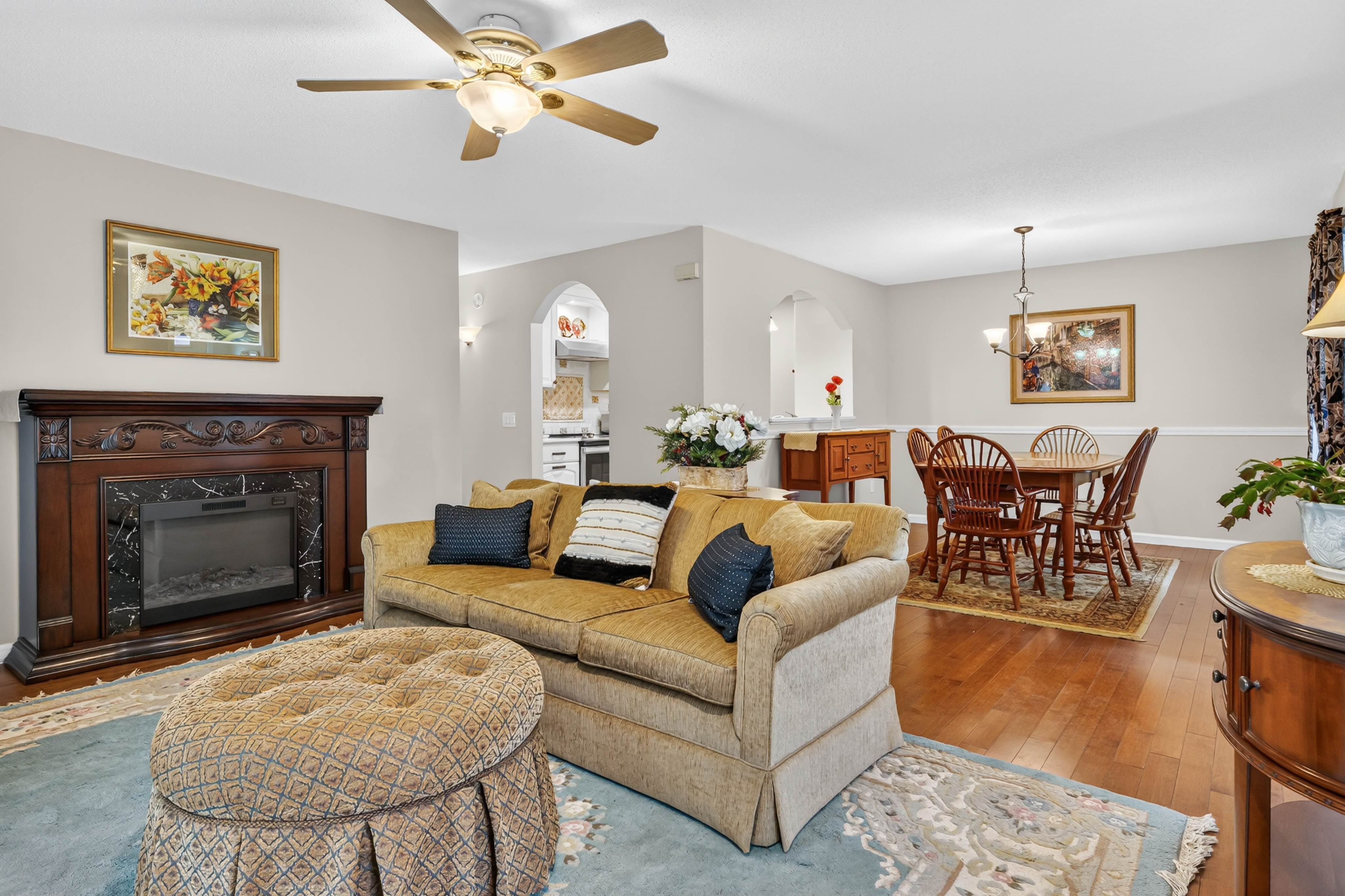  135 Foxbridge Village Road - 物件實景