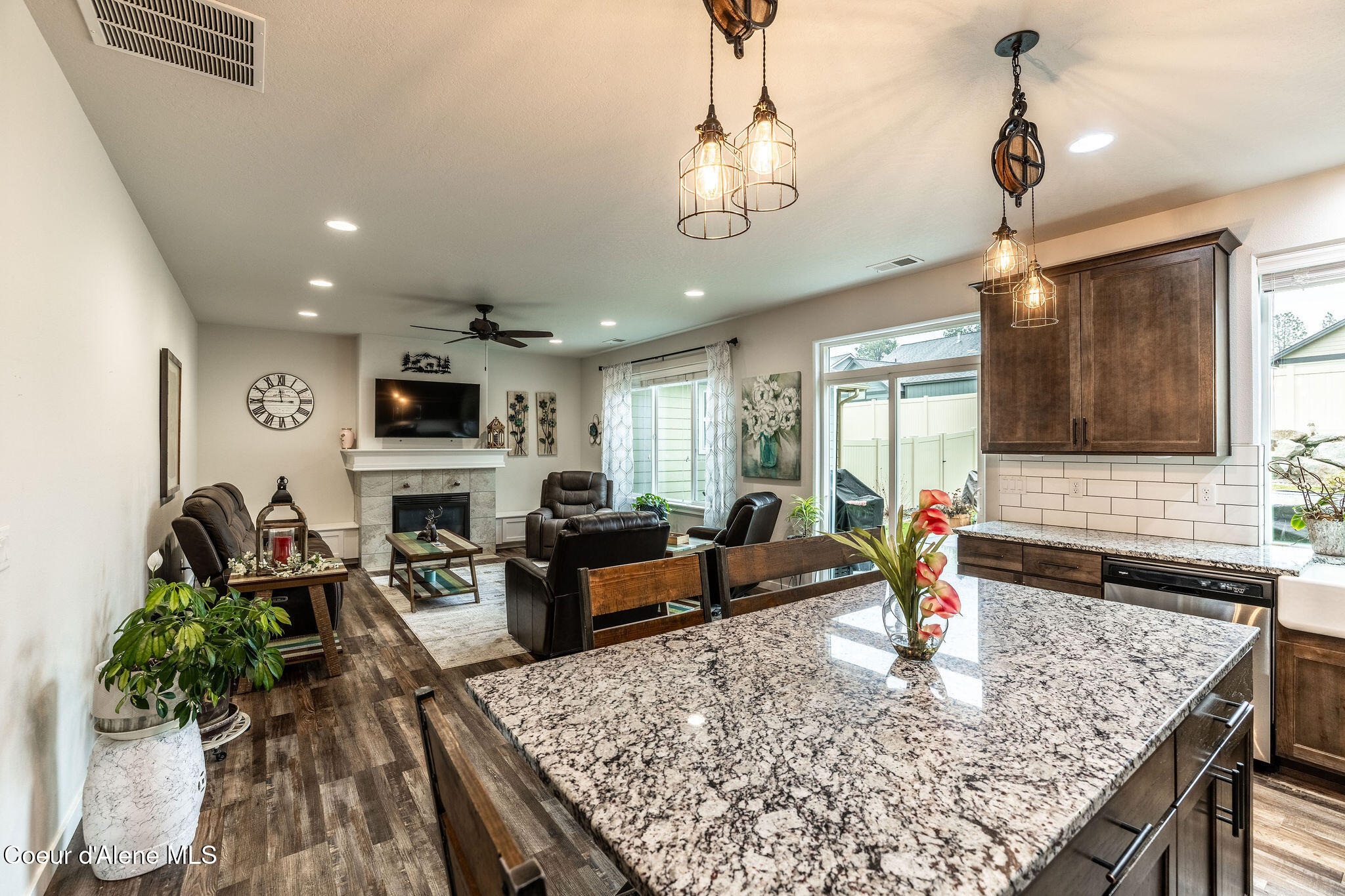 Coeur D'alene, Idaho, 83815, United States, 5 Bedrooms Bedrooms, ,4 BathroomsBathrooms,Residential,For Sale,1754735