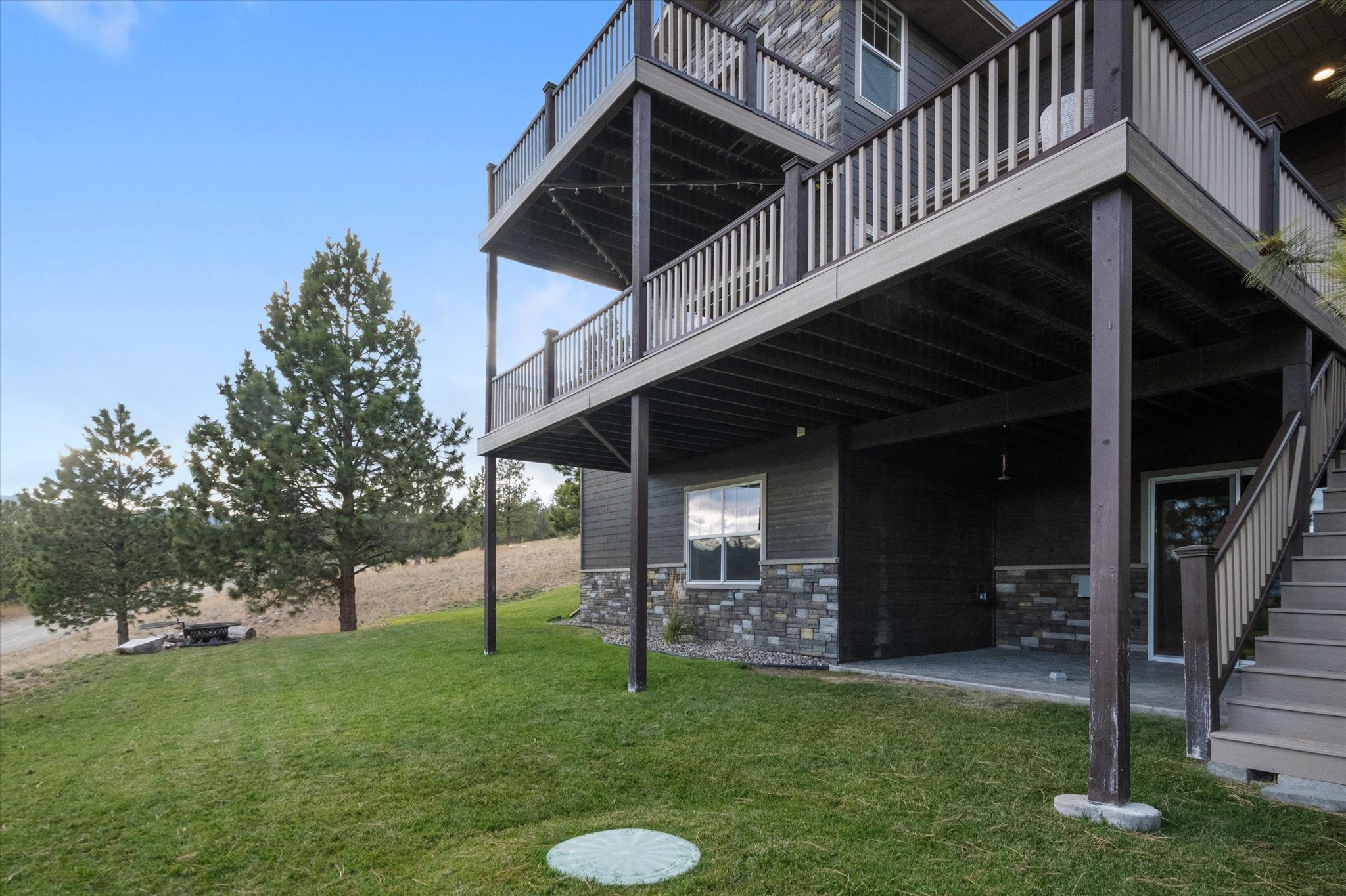 Clancy, Montana, 59634, United States, 4 Bedrooms Bedrooms, ,5 BathroomsBathrooms,Residential,For Sale,1991363