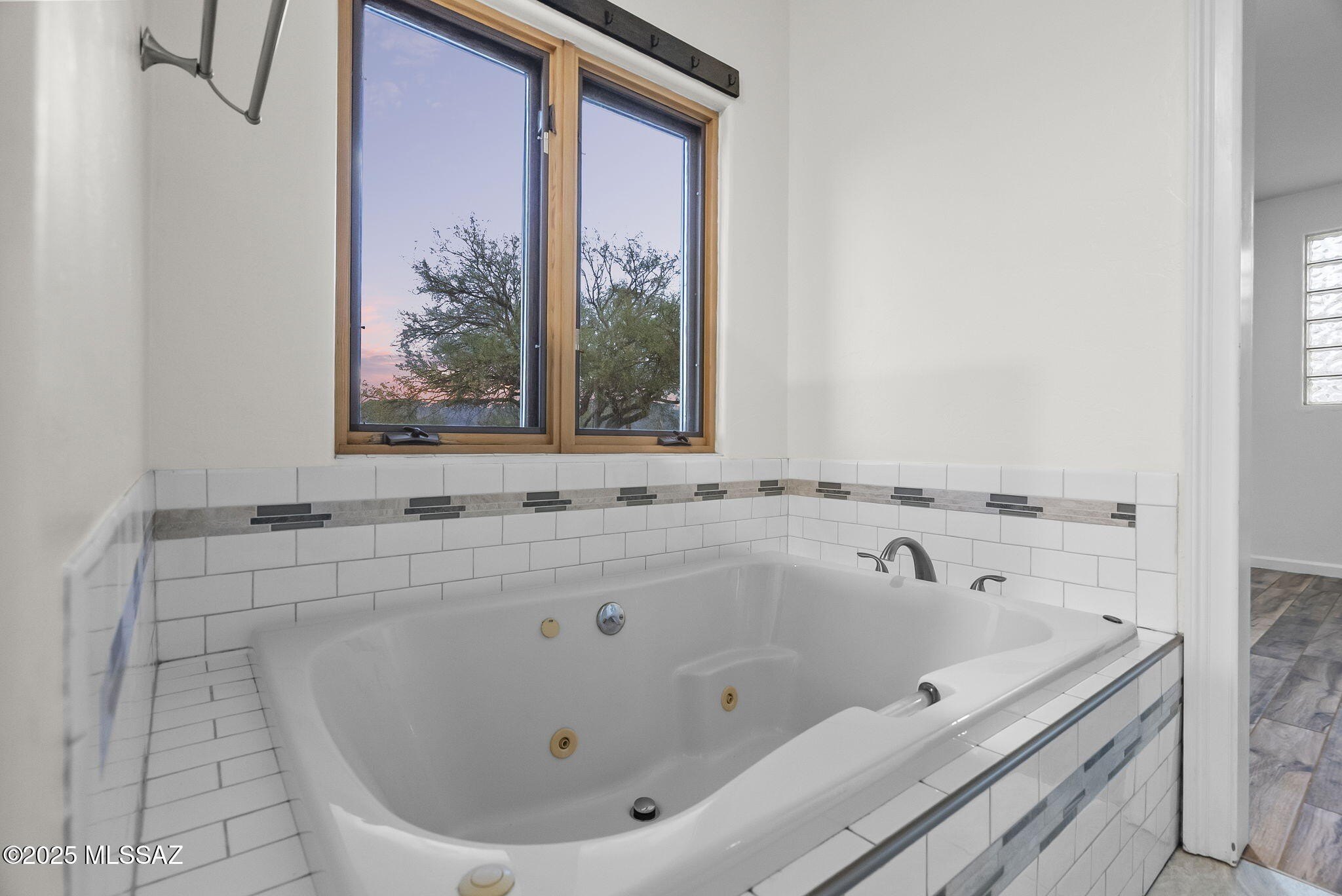 Patagonia, Arizona, 85624, United States, 3 Bedrooms Bedrooms, ,3 BathroomsBathrooms,Residential,For Sale,1943412