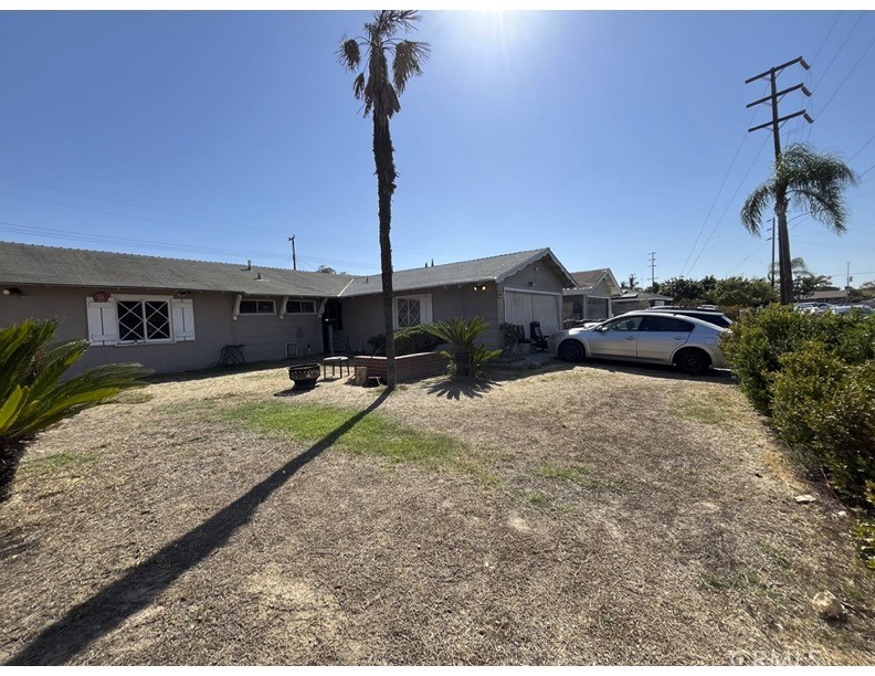 Santa Ana, California, 92704, United States, 4 Bedrooms Bedrooms, ,2 BathroomsBathrooms,Residential,For Sale,1917171