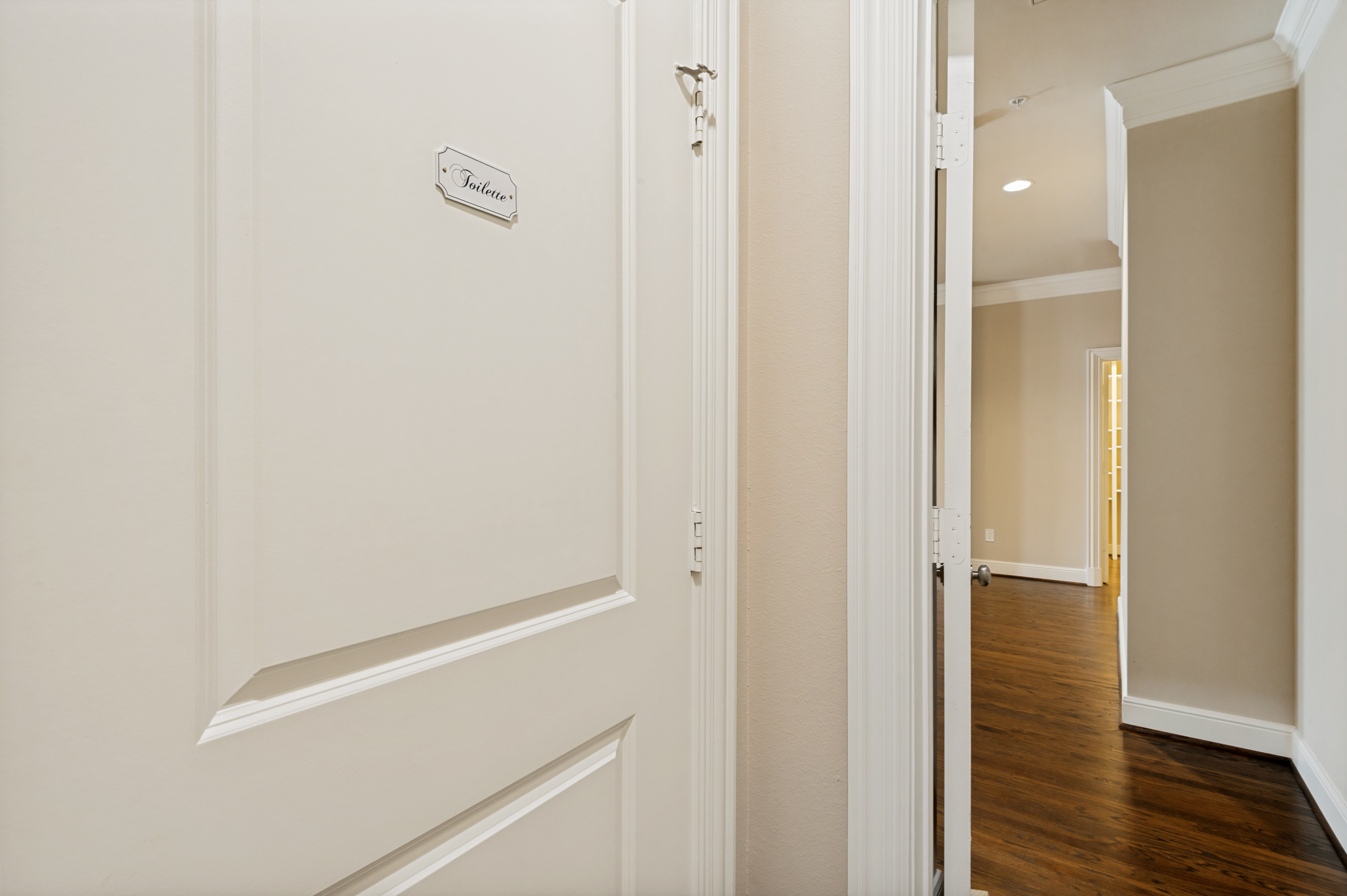  Move right in ... meticulously maintained Midrise in coveted Preston Hollow - 物件實景