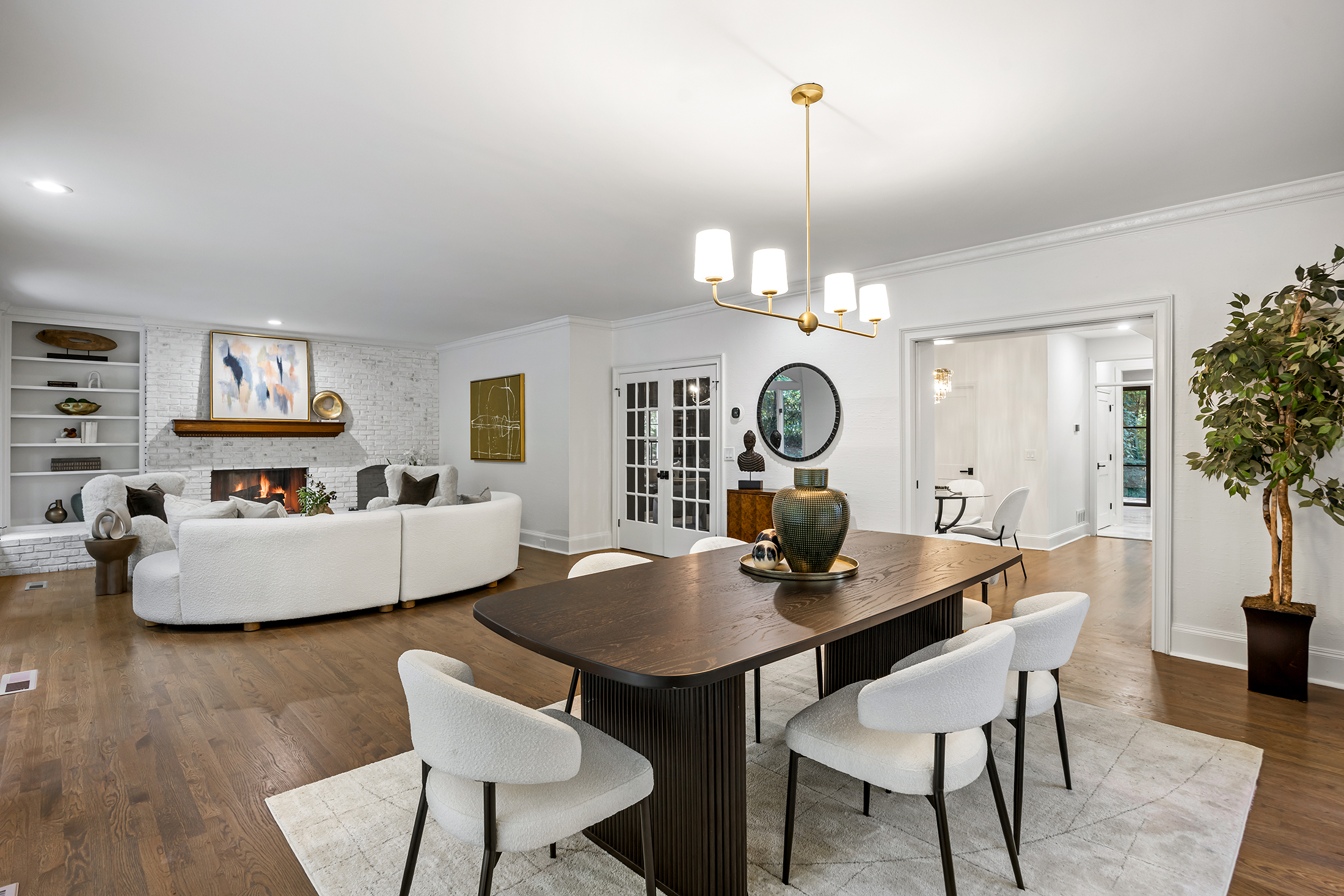  Timeless Architecture, Refined Interiors, and Modern Comfort in Sandy Springs - 物件實景
