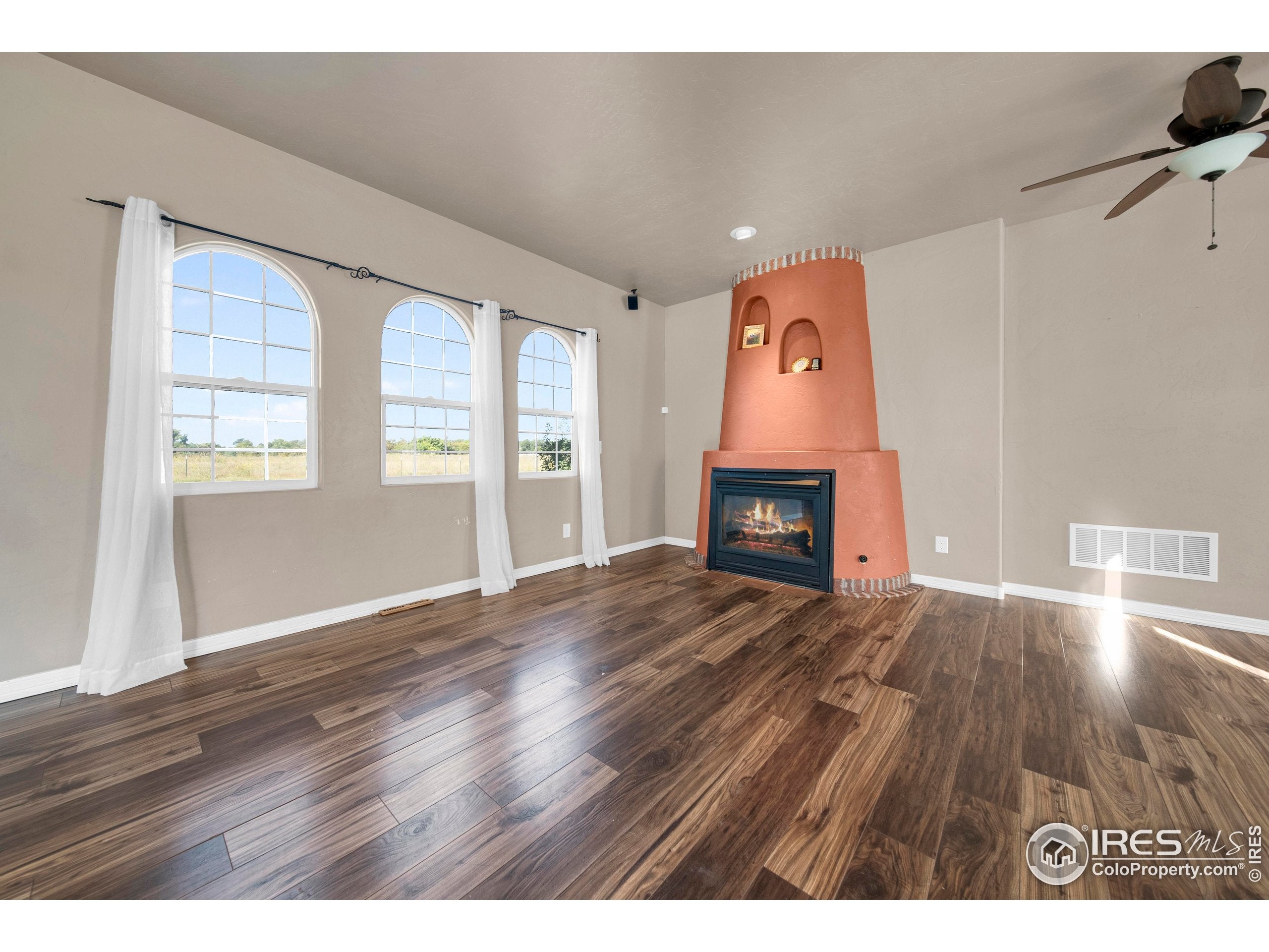 Fort Morgan, Colorado, 80701, United States, 3 Bedrooms Bedrooms, ,4 BathroomsBathrooms,Residential,For Sale,1982618