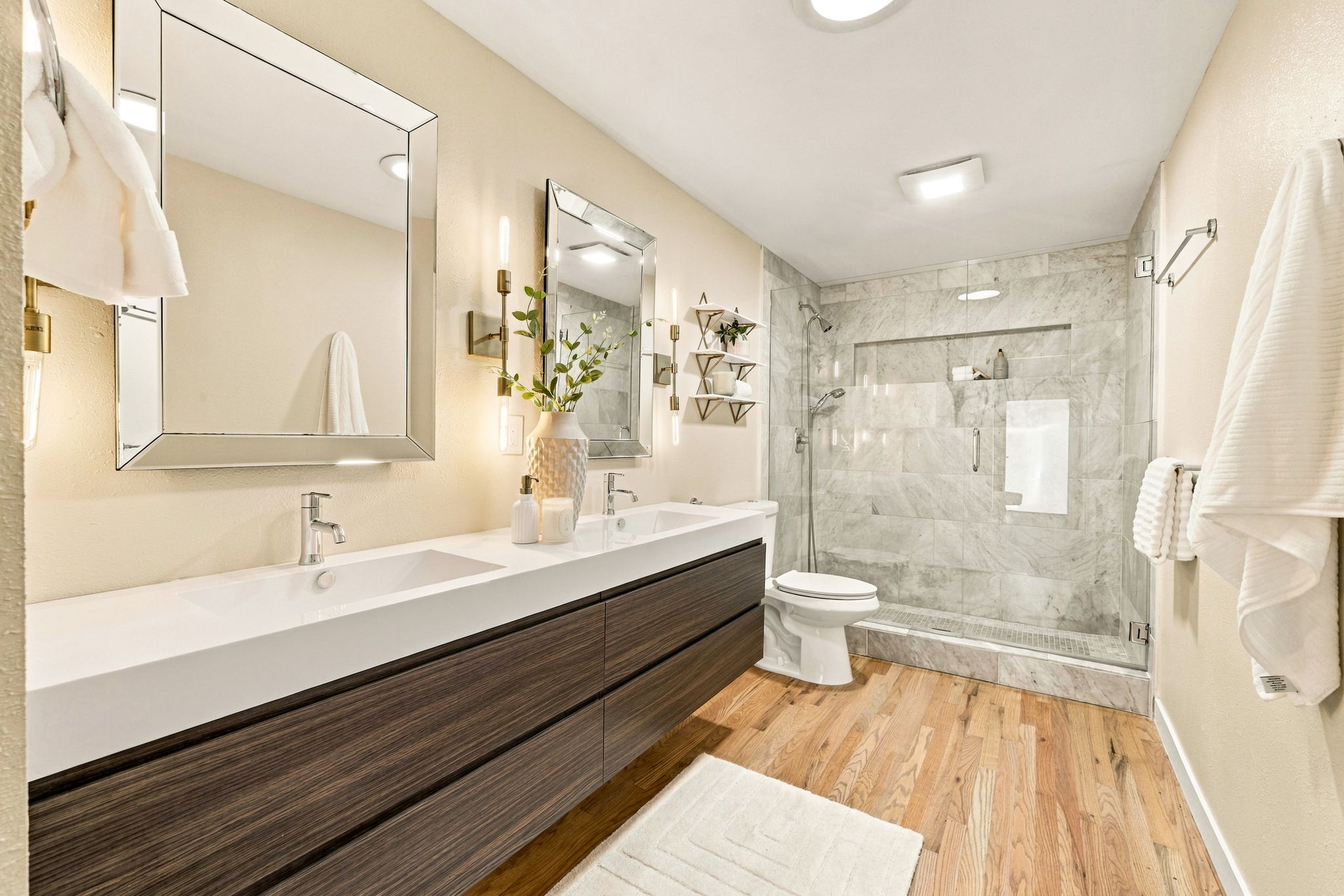  609 109th Ave SE, Bellevue, WA 98004 - 物件實景