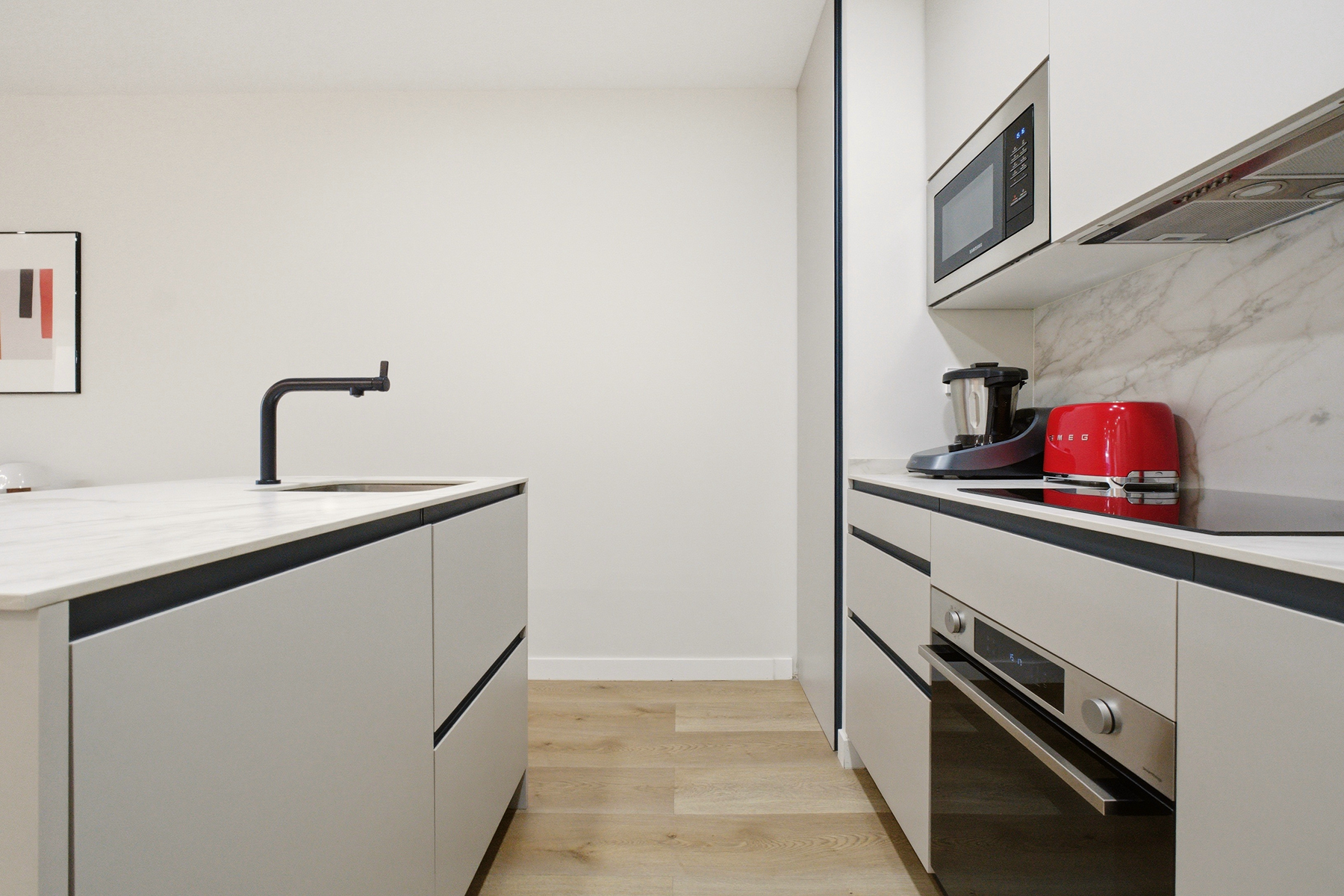  Modern flat with 2 bedrooms and Contemporary Design in City Center - 物件實景