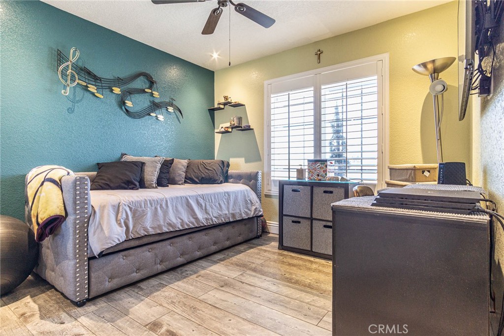 Oak Hills, California, 92344, United States, 4 Bedrooms Bedrooms, ,3 BathroomsBathrooms,Residential,For Sale,1978154