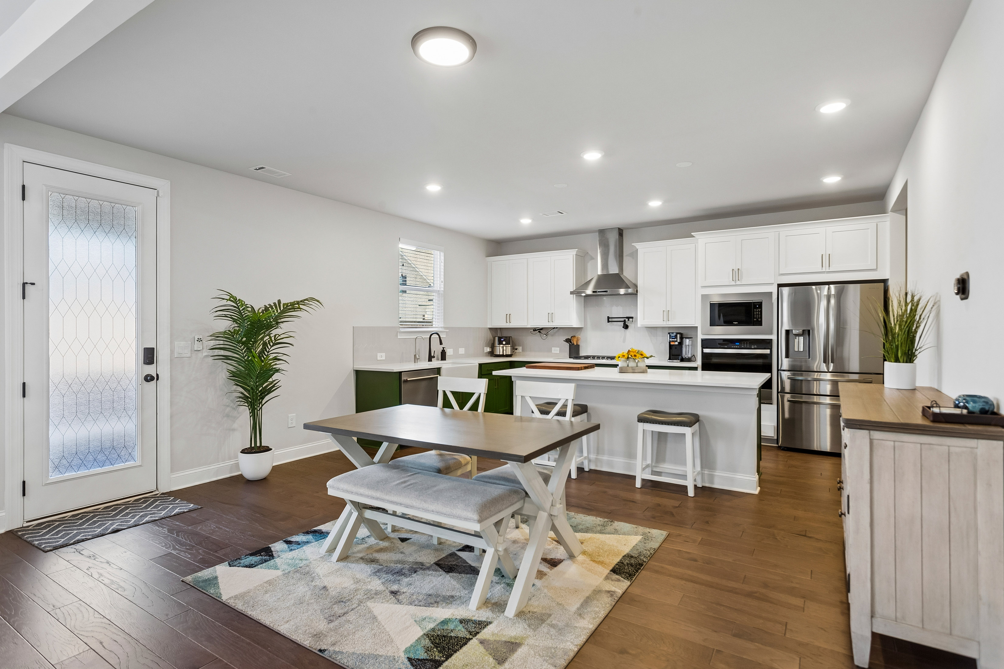  Stunning Home on Desirable Corner Lot in Beautiful New Gated Community - 物件實景