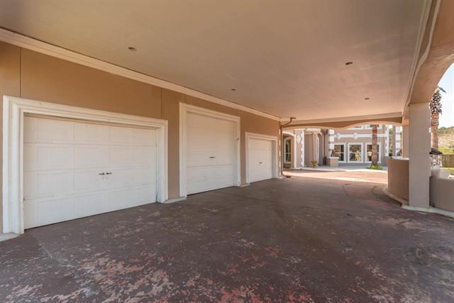 Orange, Texas, 77630, United States, 9 Bedrooms Bedrooms, ,8 BathroomsBathrooms,Residential,For Sale,2002147