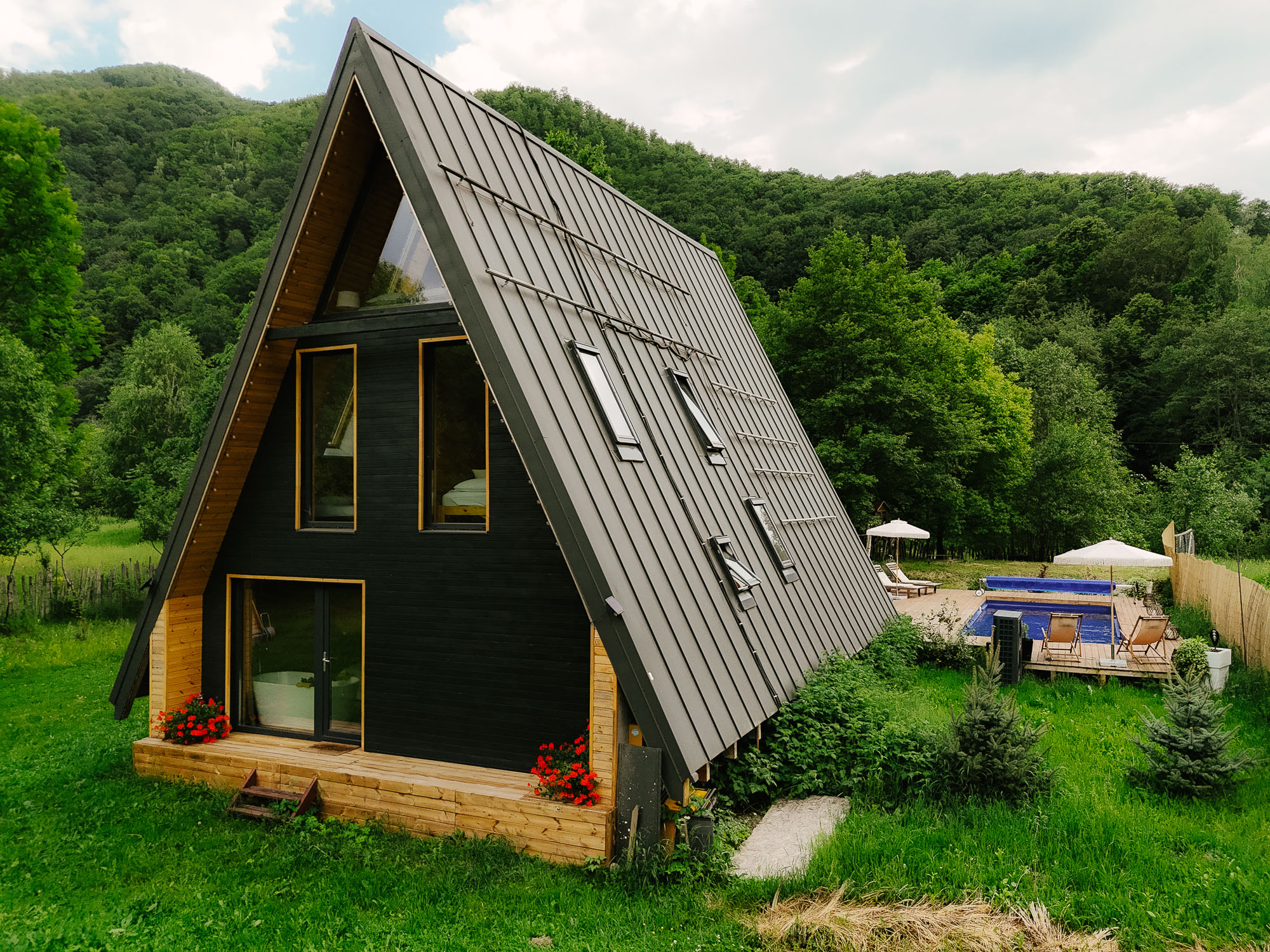  A Home Between River, Forest and Sky in the Heart of the Lotru Mountains - 物件實景