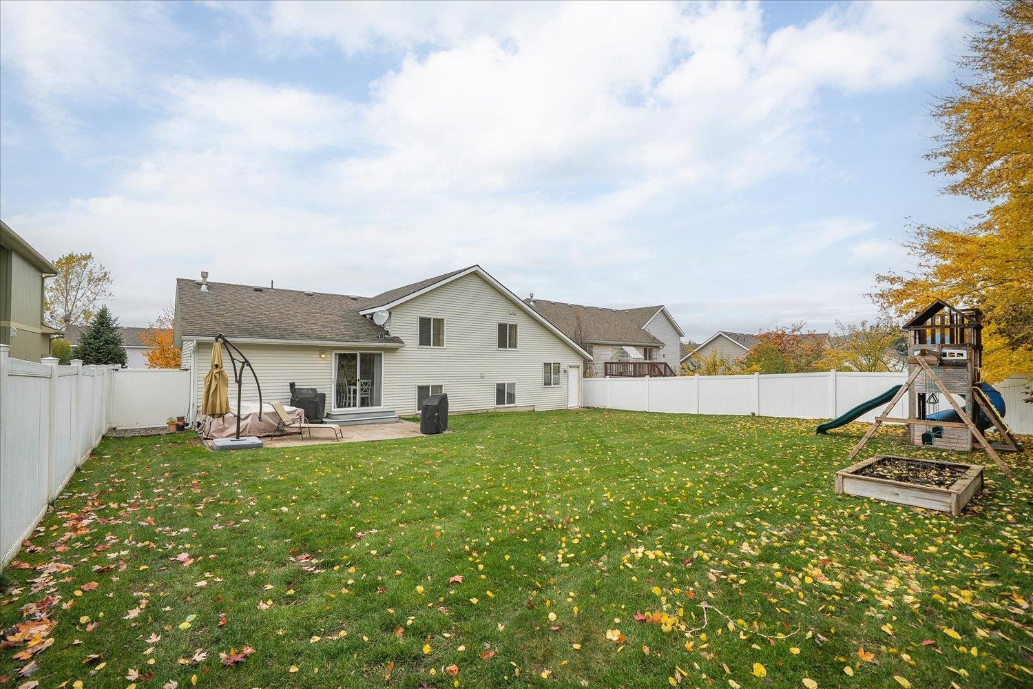 Spokane Valley, Washington, 99016, United States, 5 Bedrooms Bedrooms, ,3 BathroomsBathrooms,Residential,For Sale,1990389