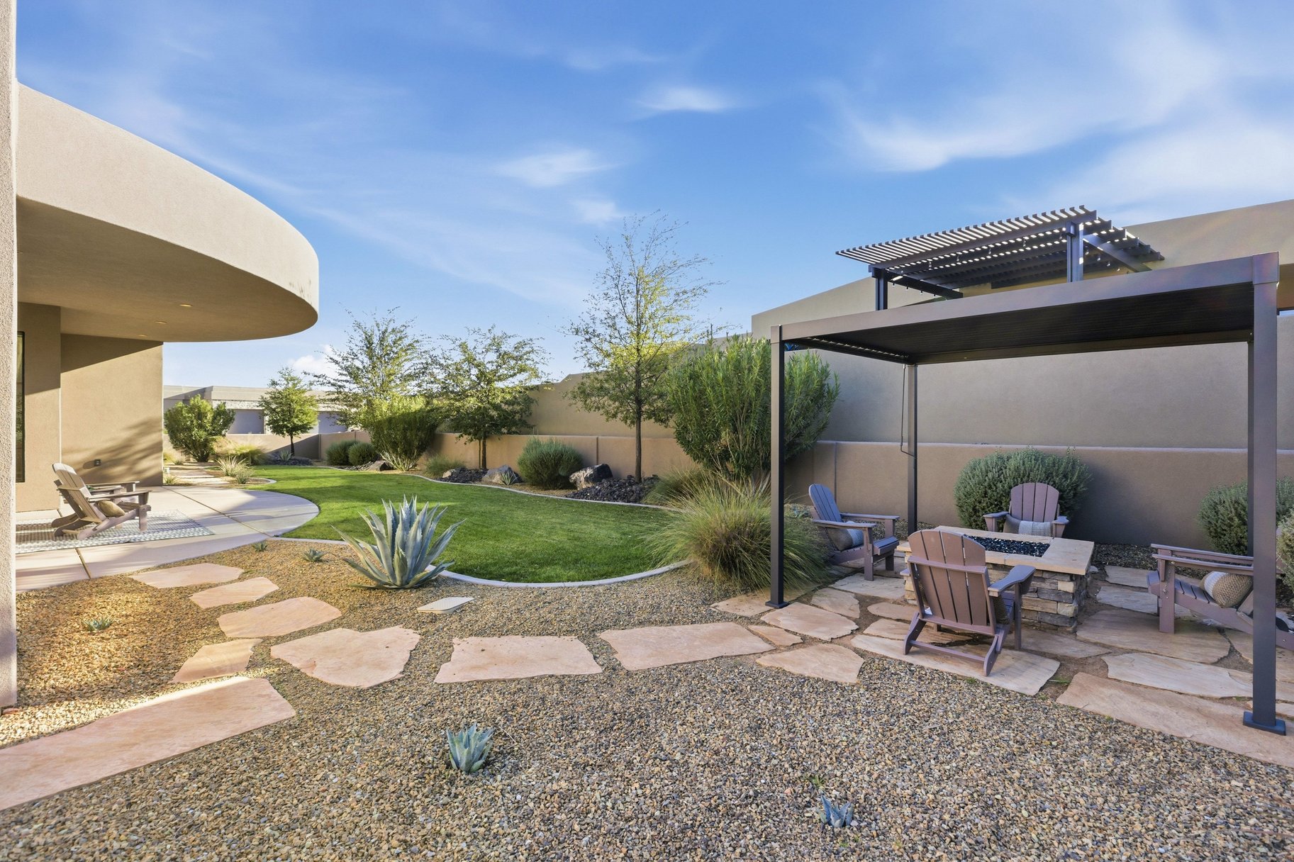  Modern home In The Heart Of The Gated Side Of The Ledges Golf Course - 物件實景