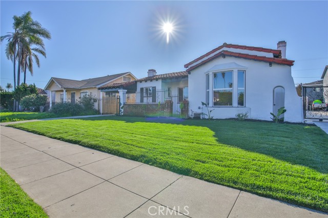 Los Angeles, California, 90047, United States, 5 Bedrooms Bedrooms, ,Residential,For Sale,2009243