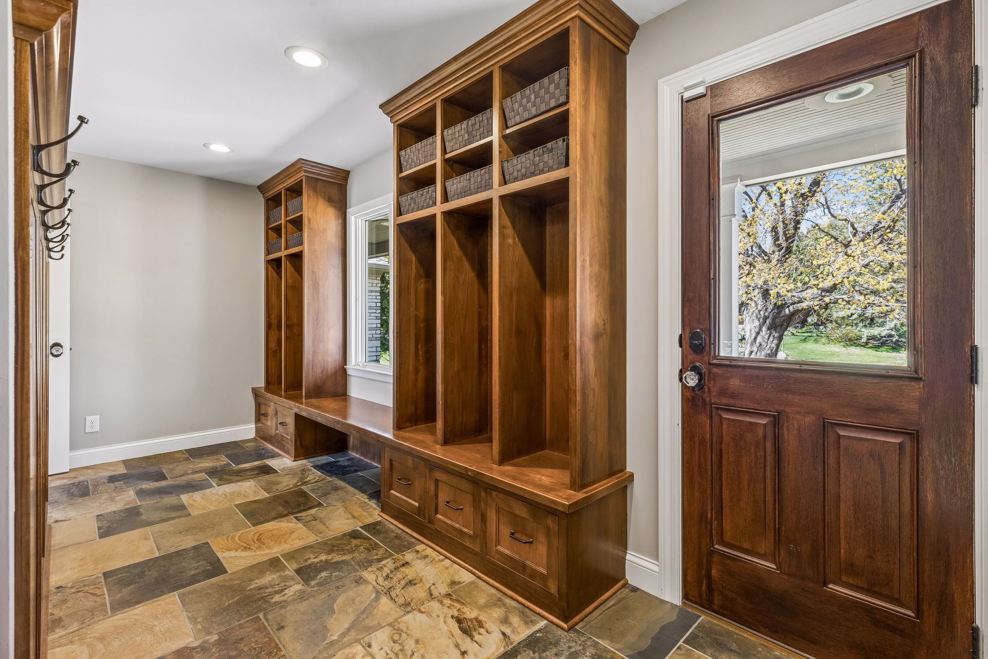  Updated Rambler in Edina with Stunning Pond Views - 物件實景