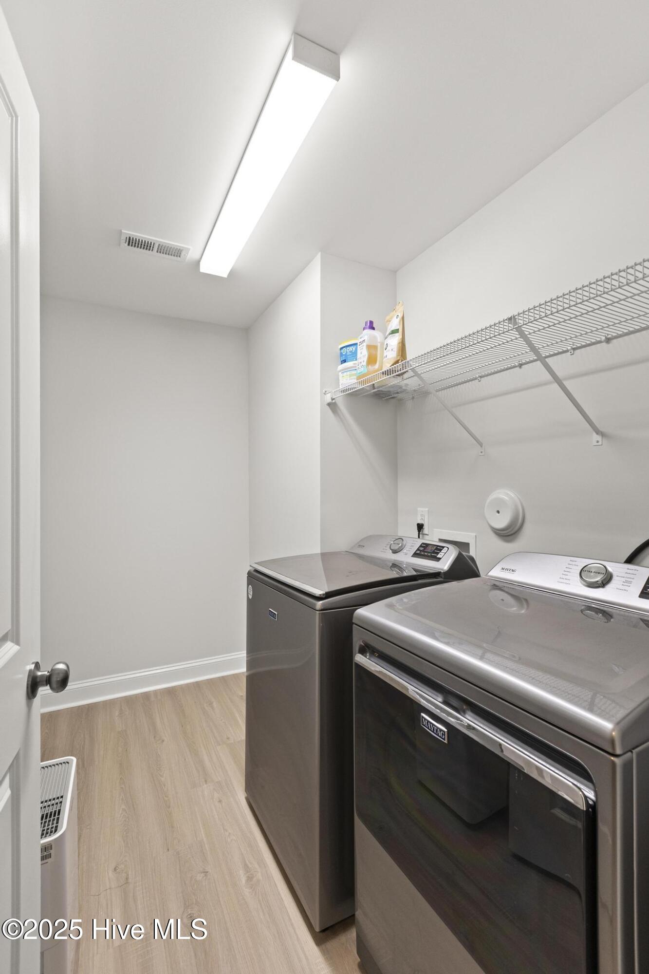 Hampstead, North Carolina, 28443, United States, 5 Bedrooms Bedrooms, ,4 BathroomsBathrooms,Residential,For Sale,1972632