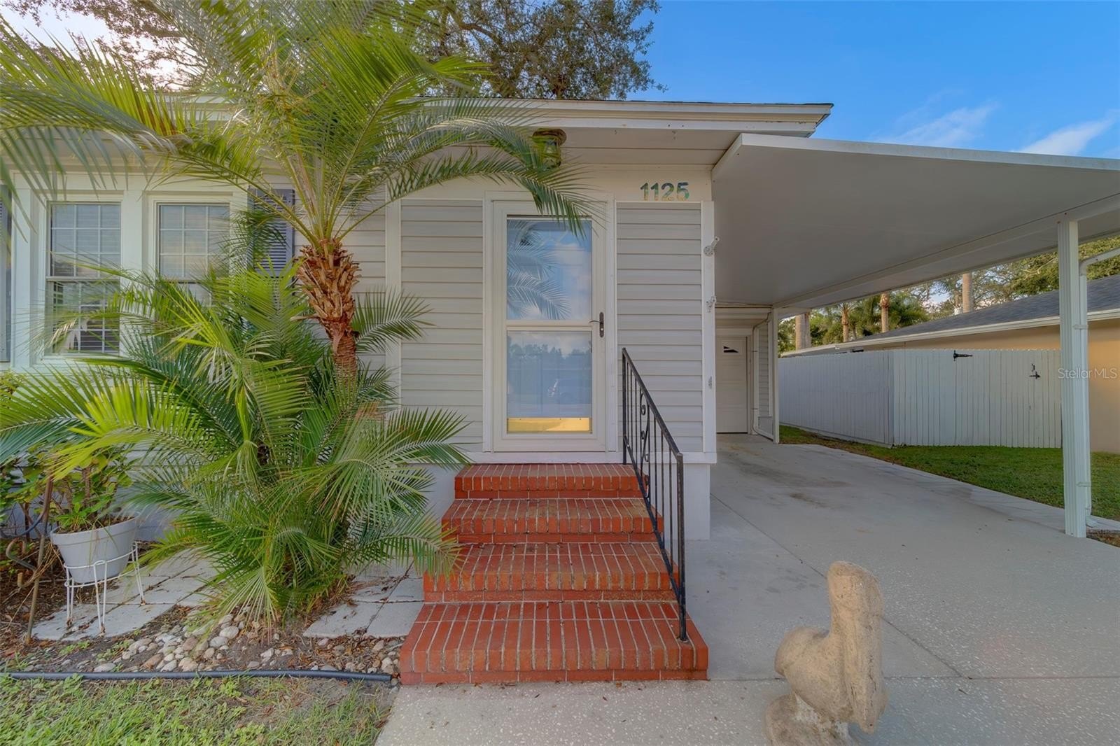 CLEARWATER, Florida, 33755, United States, 2 Bedrooms Bedrooms, ,1 BathroomBathrooms,Residential,For Sale,1976498