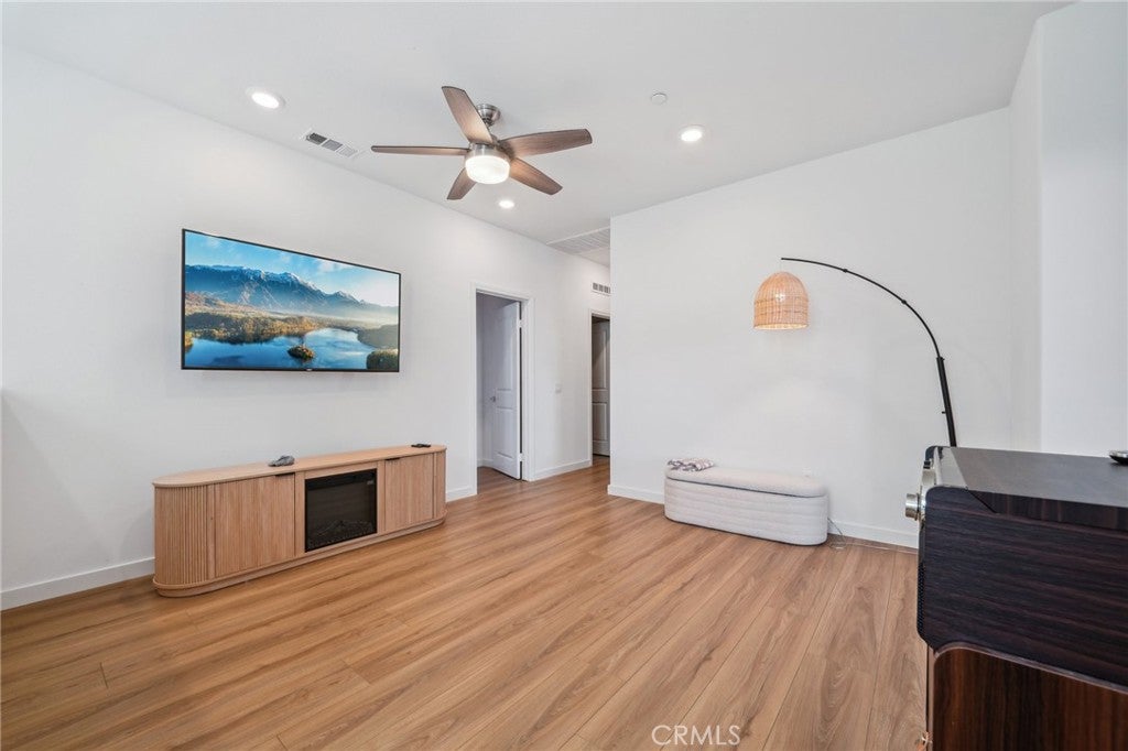 Fontana, California, 92336, United States, 3 Bedrooms Bedrooms, ,3 BathroomsBathrooms,Residential,For Sale,1828389