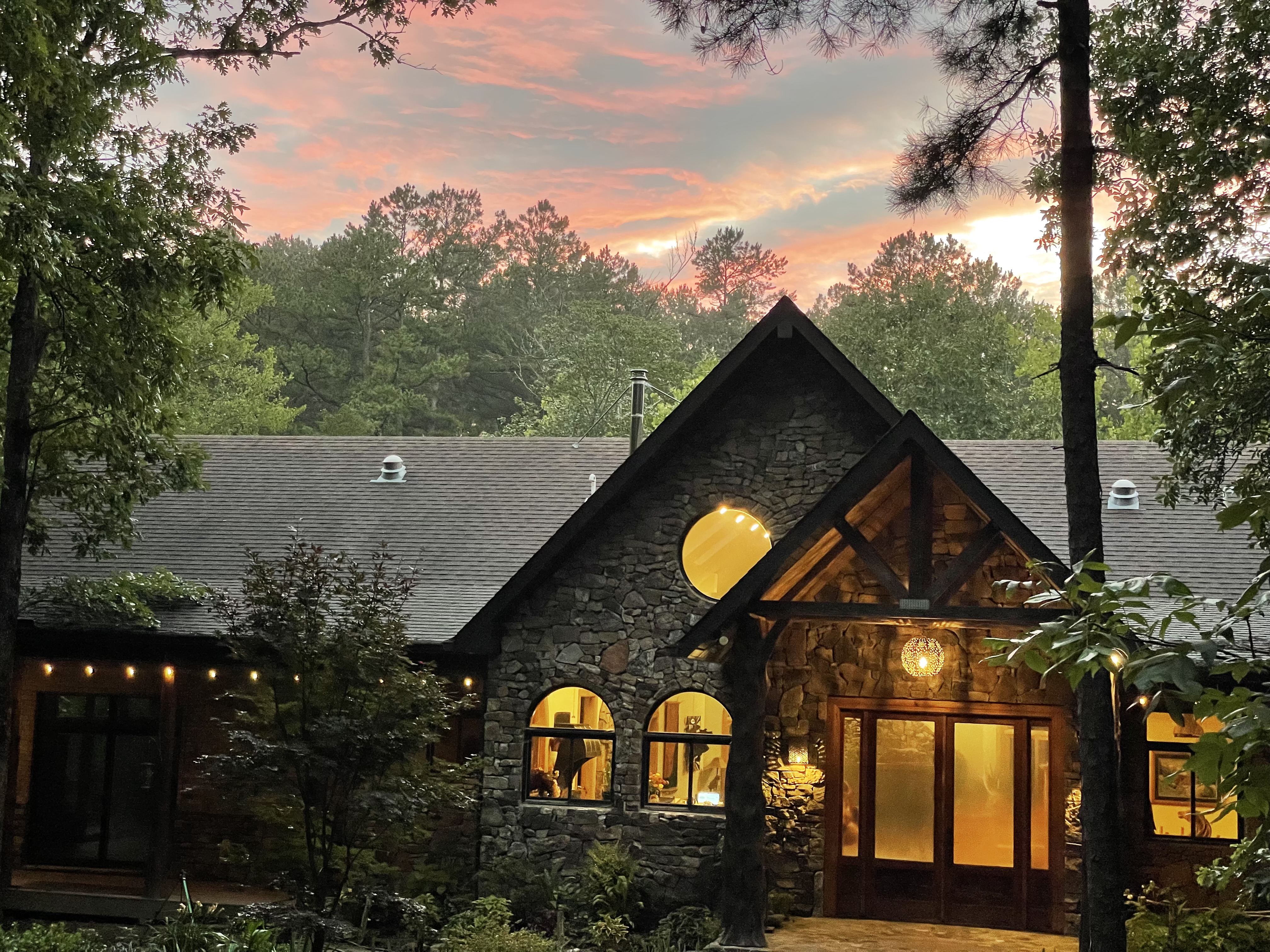 Mena, Arkansas, 71953, United States, 3 Bedrooms Bedrooms, ,3 BathroomsBathrooms,Residential,For Sale,1979119