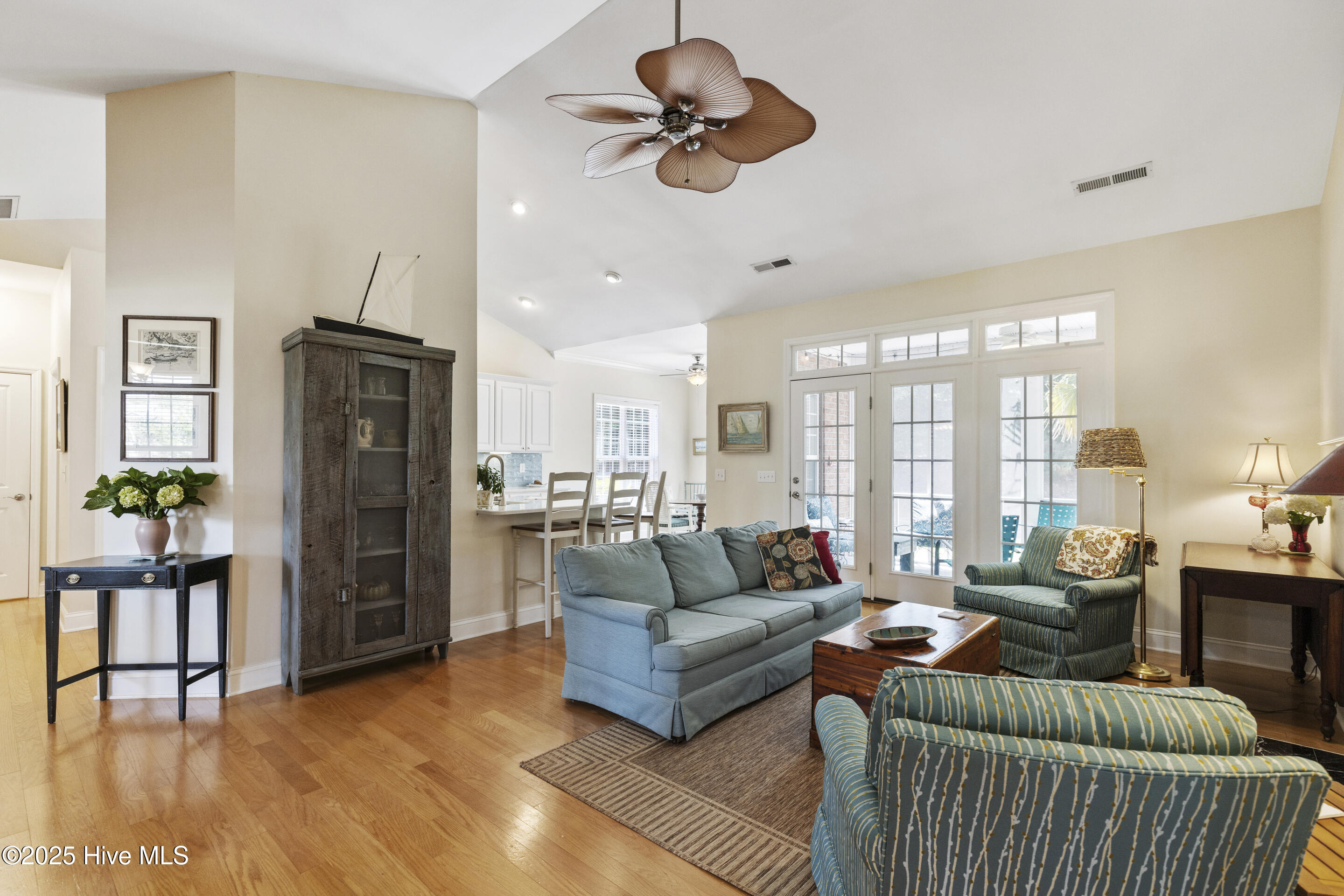 Southport, North Carolina, 28461, United States, 4 Bedrooms Bedrooms, ,3 BathroomsBathrooms,Residential,For Sale,1793848