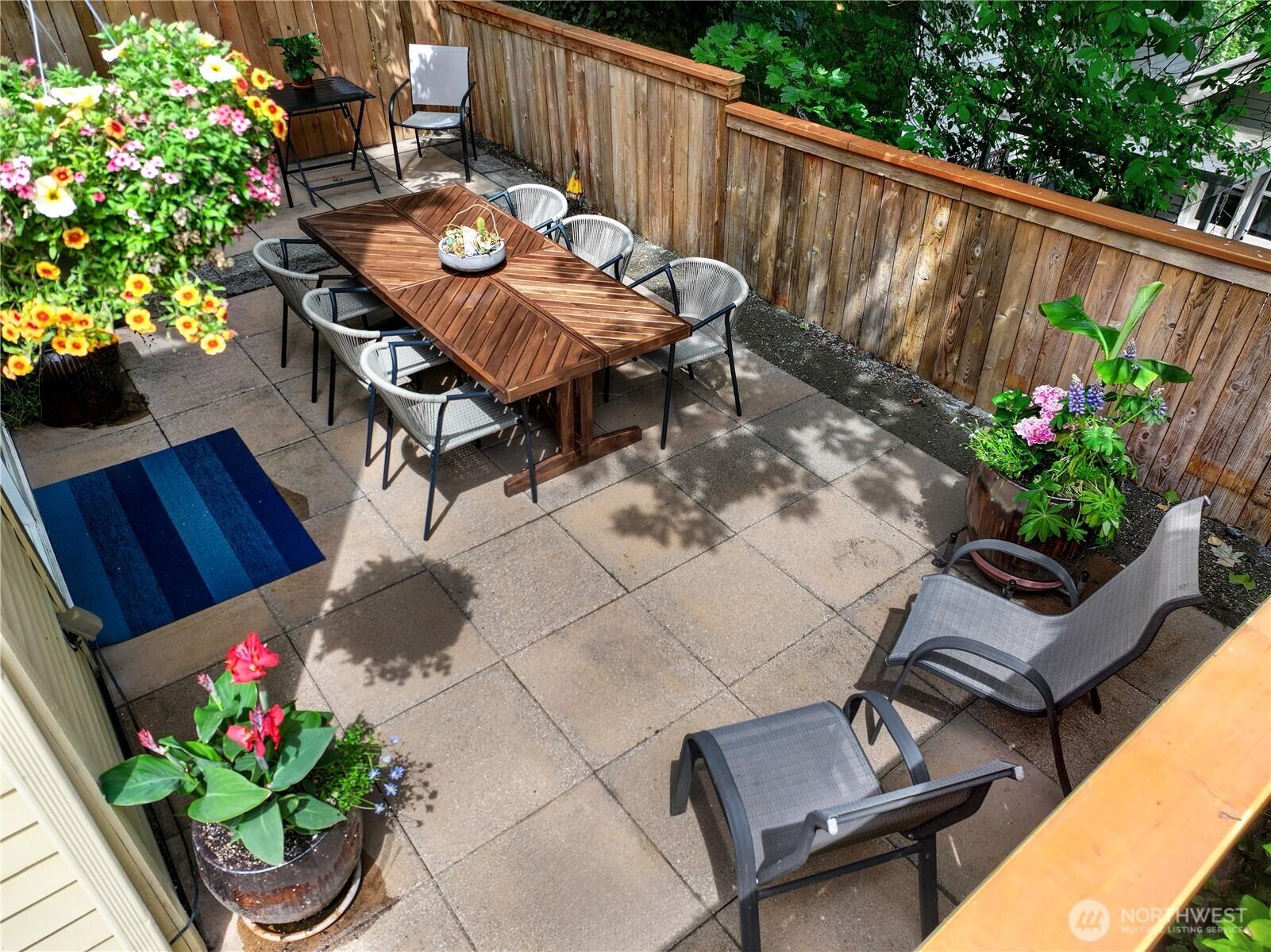 SEATTLE, Washington, 98112, United States, 3 Bedrooms Bedrooms, ,3 BathroomsBathrooms,Residential,For Sale,1875763