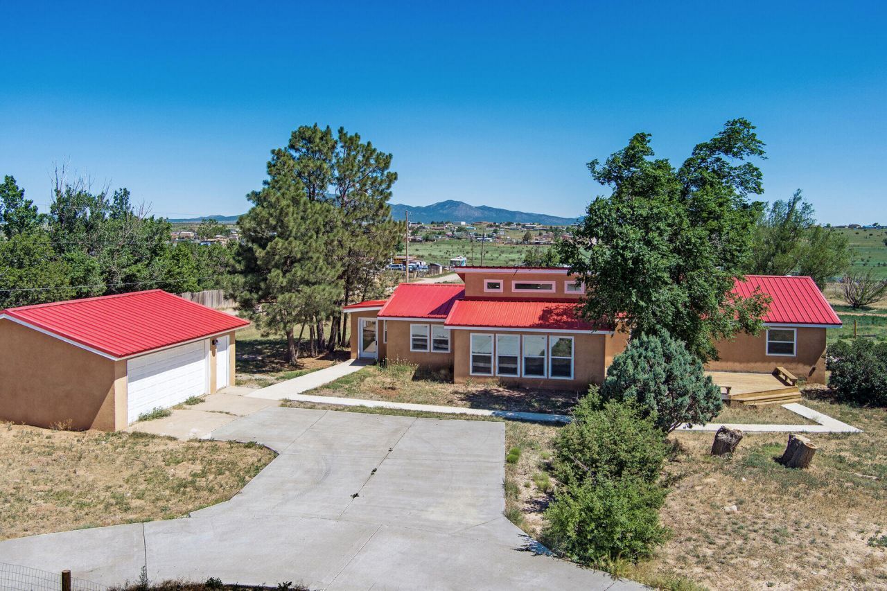 Edgewood, New Mexico, 87015, United States, 4 Bedrooms Bedrooms, ,2 BathroomsBathrooms,Residential,For Sale,1868878