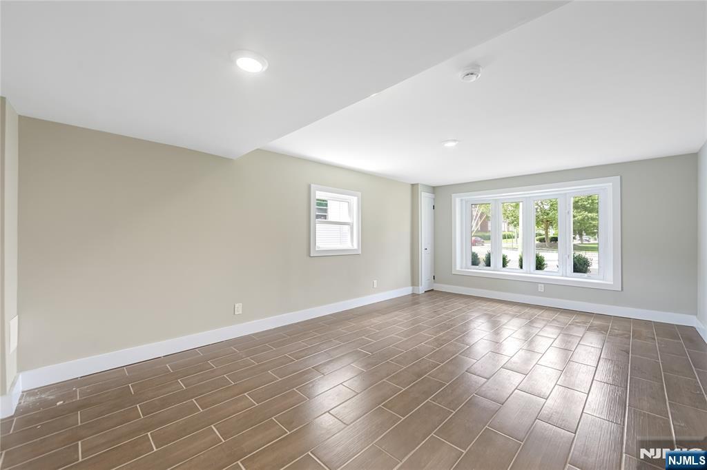 Dumont, New Jersey, 07628, United States, 4 Bedrooms Bedrooms, ,3 BathroomsBathrooms,Residential,For Sale,1906852