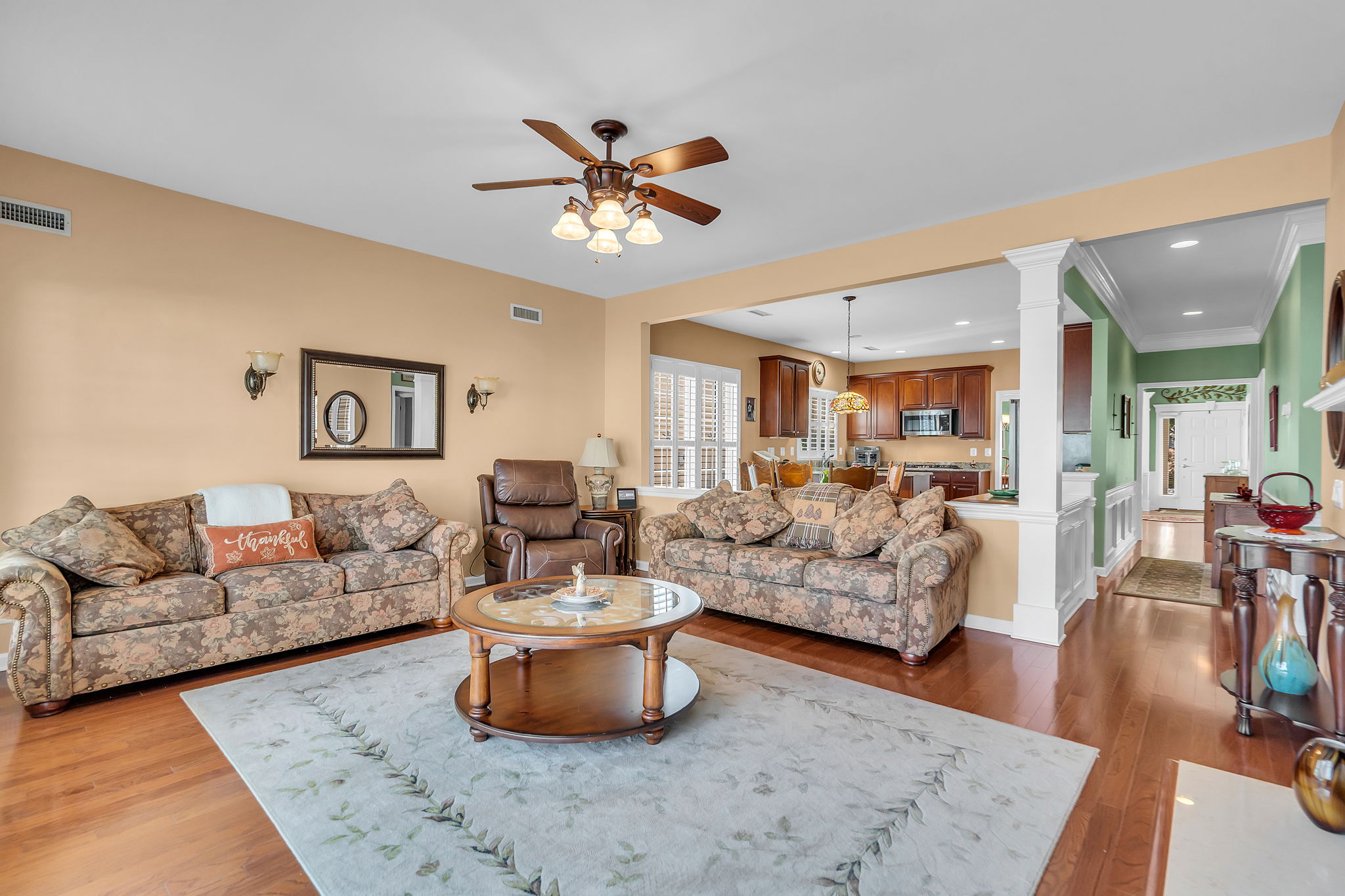  Lovely Reston Model in River Point - 物件實景
