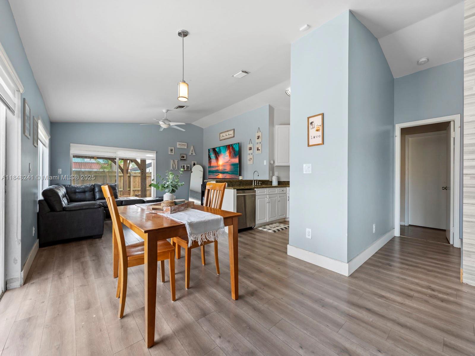 Miami, Florida, 33177, United States, 4 Bedrooms Bedrooms, ,2 BathroomsBathrooms,Residential,For Sale,1903424