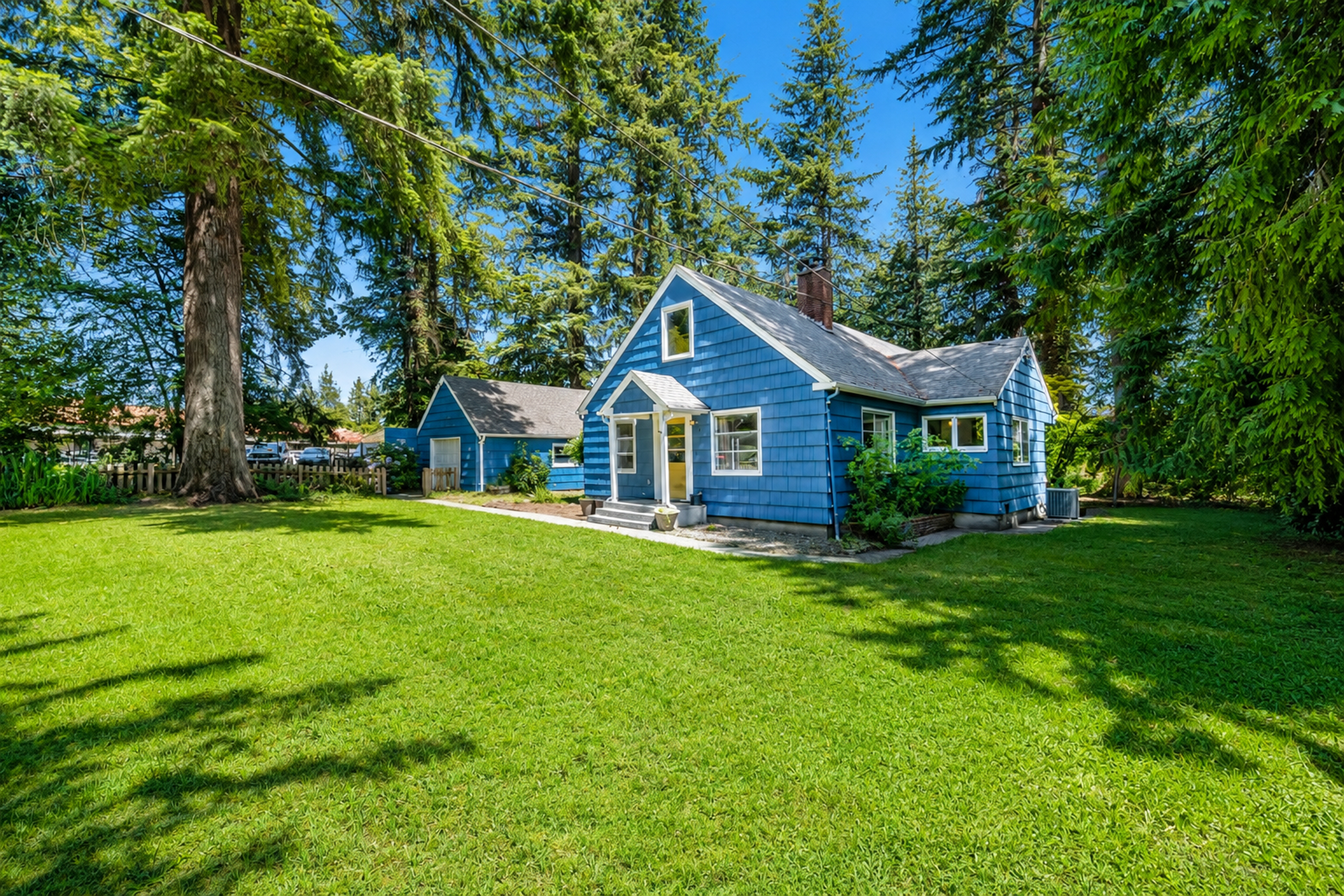 Lark St, Tumwater, WA 98512