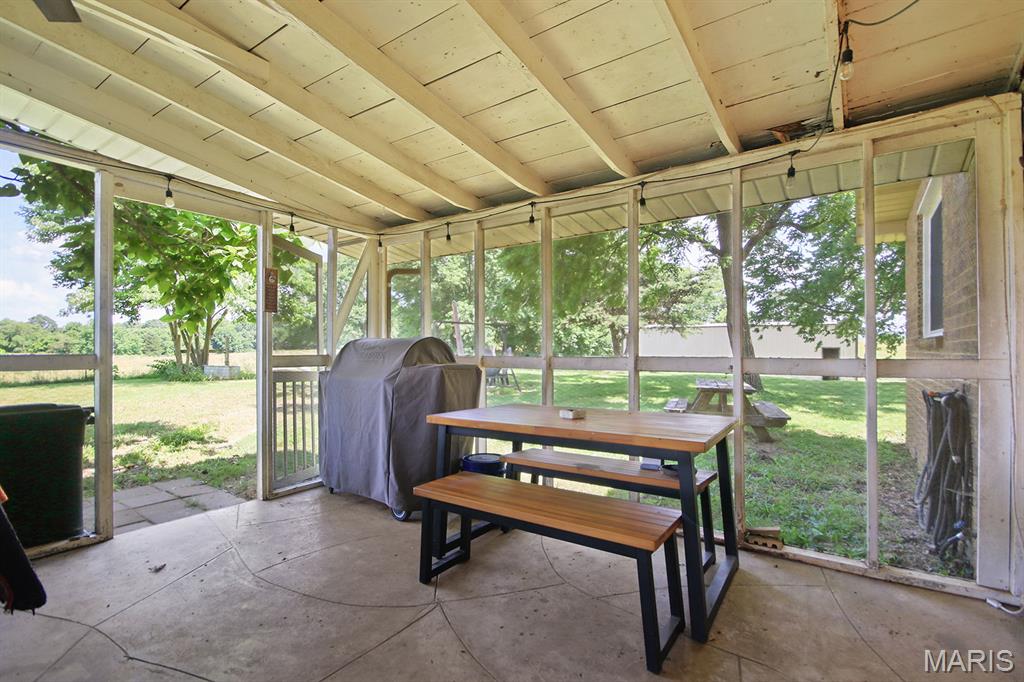 Lebanon, Missouri, 65536, United States, 3 Bedrooms Bedrooms, ,2 BathroomsBathrooms,Residential,For Sale,1982257