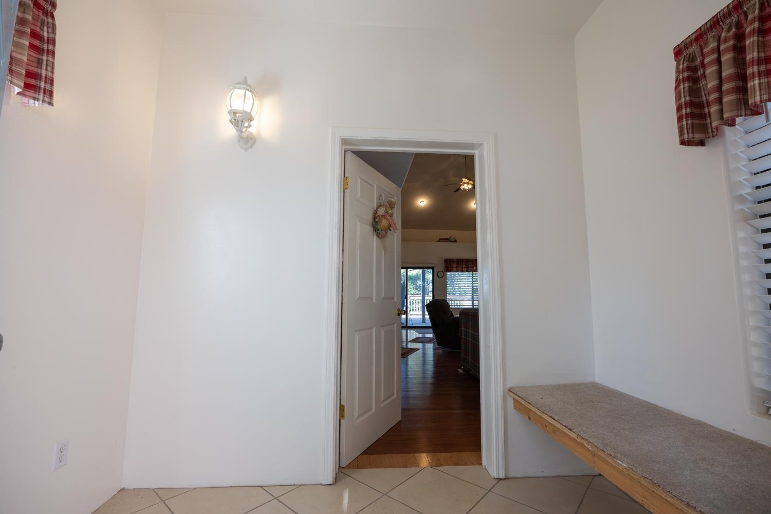 Yosemite West, California, 95389, United States, 5 Bedrooms Bedrooms, ,4 BathroomsBathrooms,Residential,For Sale,2005695