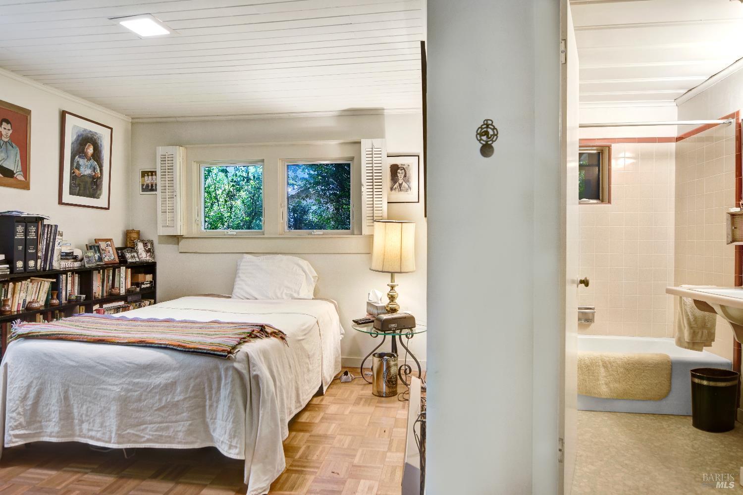 Glen Ellen, California, 95442, United States, 4 Bedrooms Bedrooms, ,3 BathroomsBathrooms,Residential,For Sale,2009295